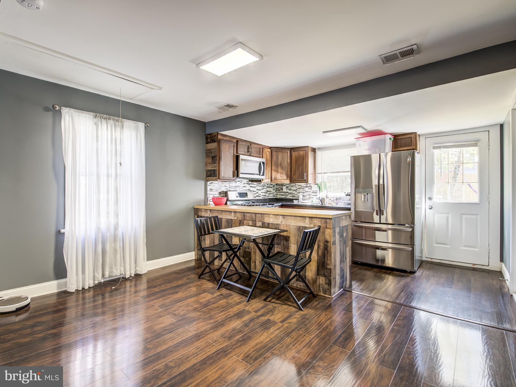 RIVERDALE HEIGHTS - Residential