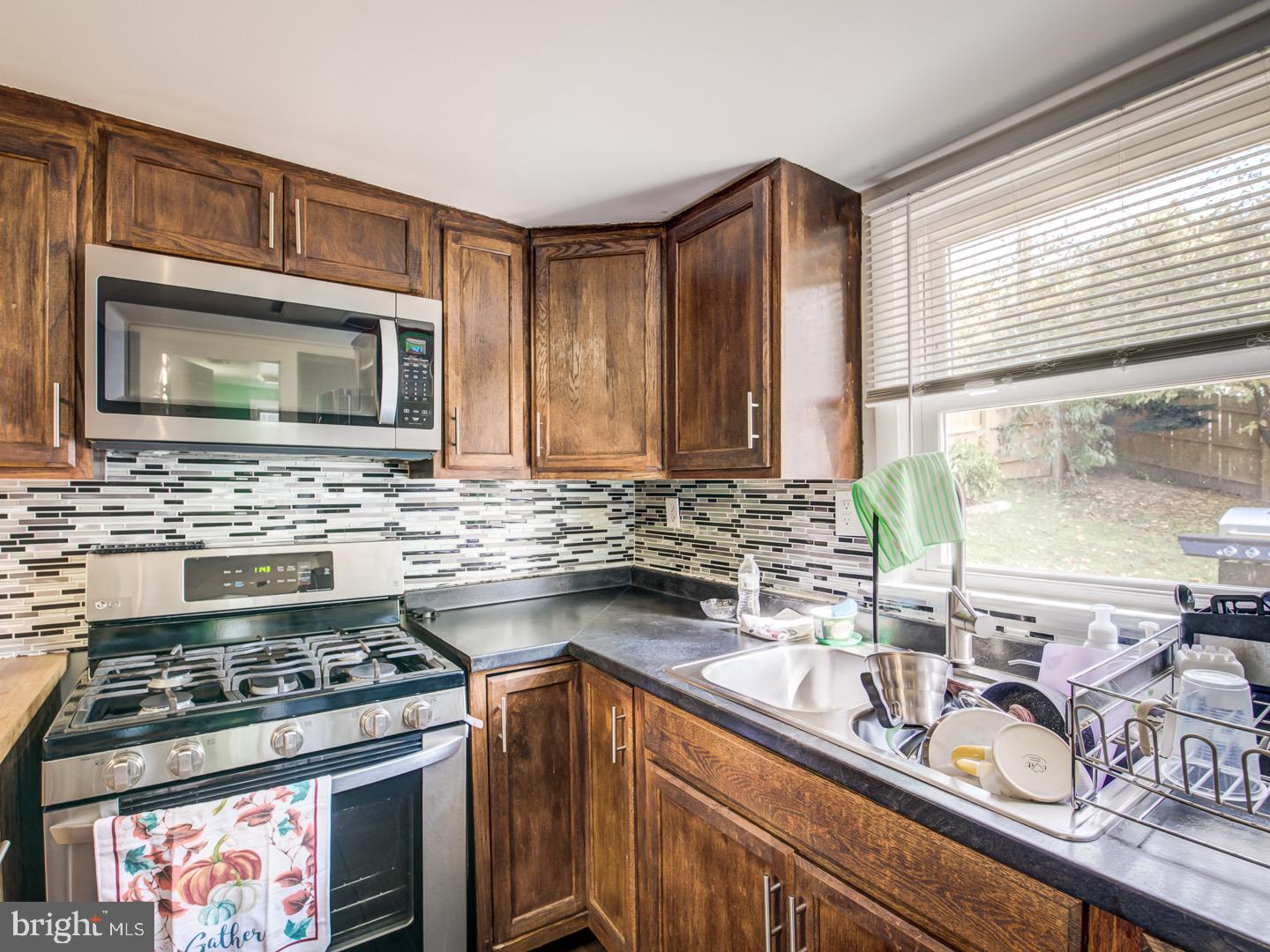 RIVERDALE HEIGHTS - Residential