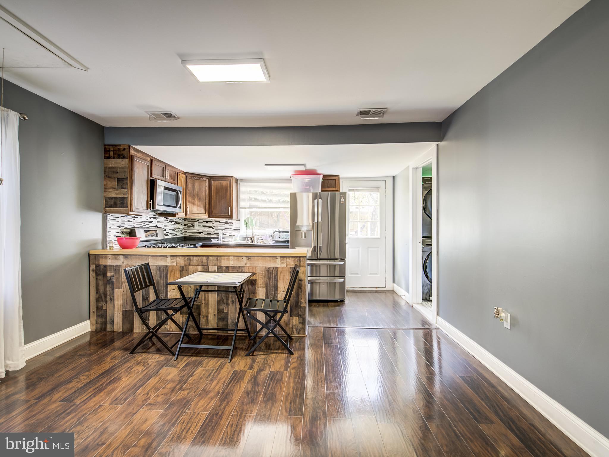 RIVERDALE HEIGHTS - Residential