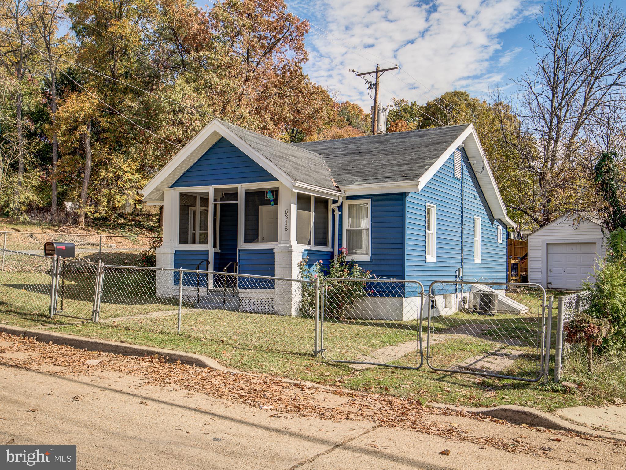 RIVERDALE HEIGHTS - Residential