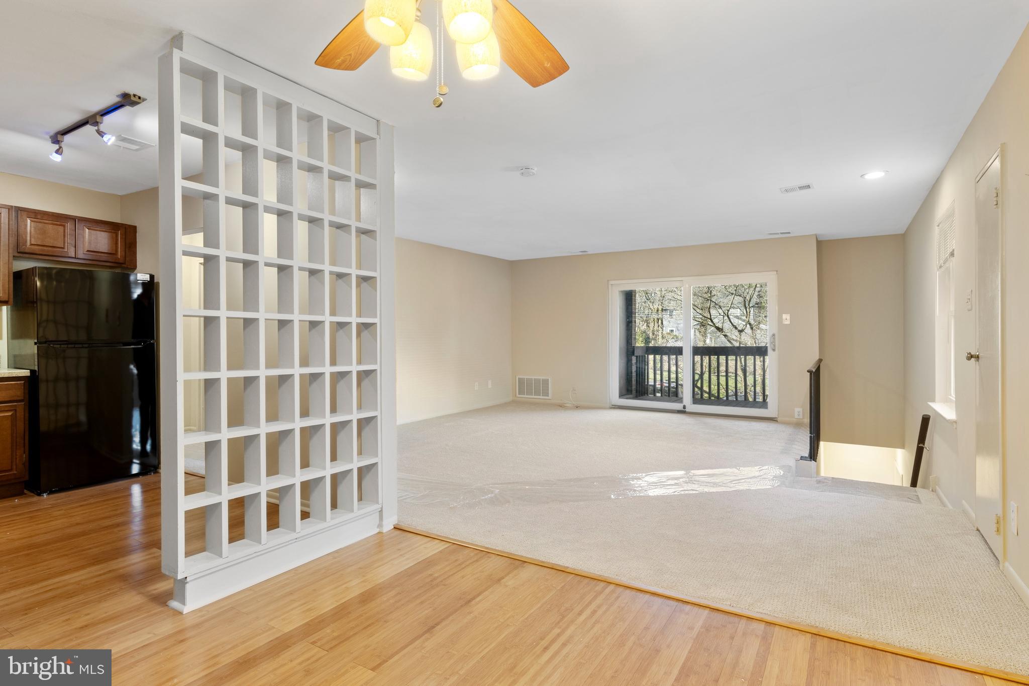 RAINTREE CONDOMINI - Residential
