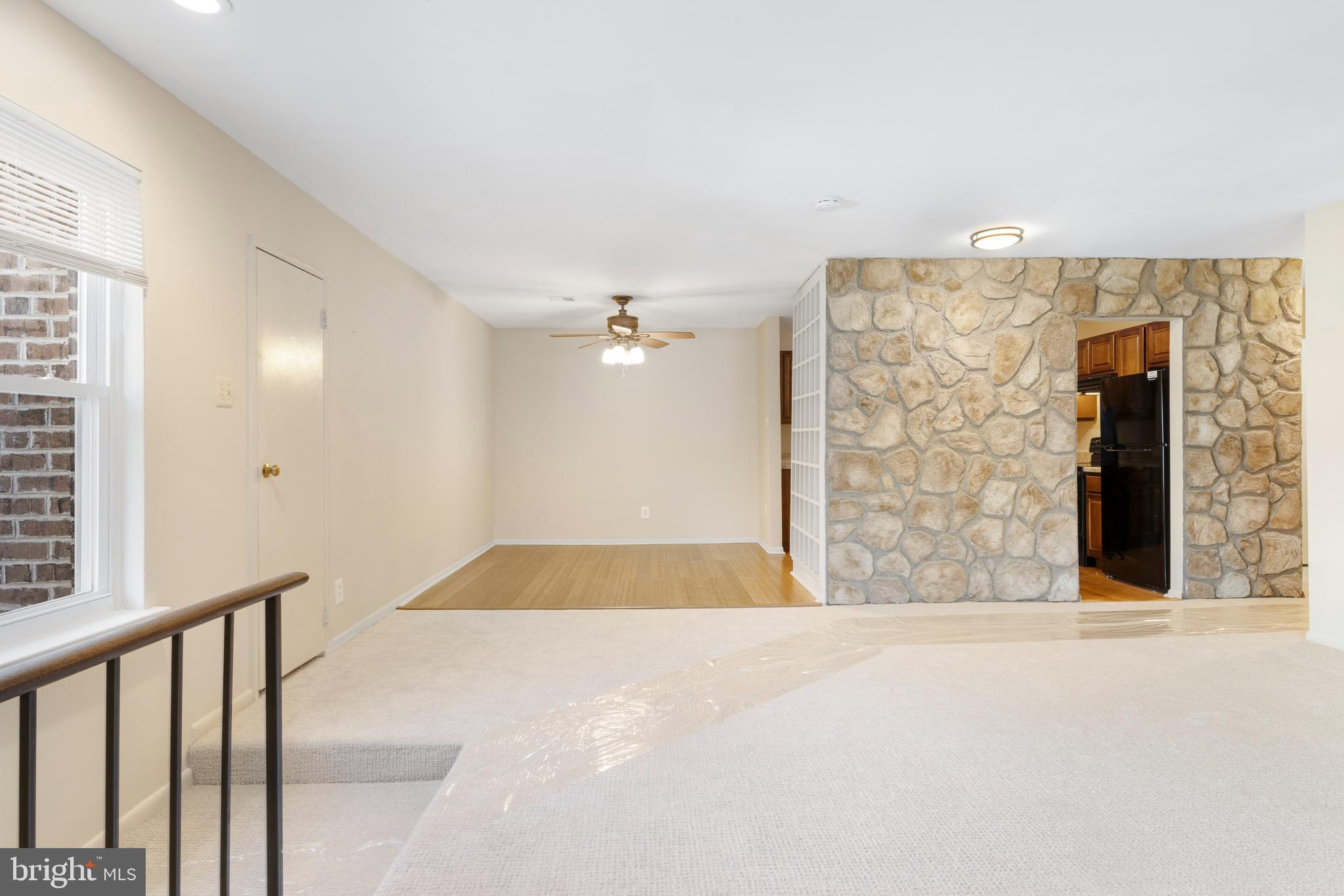 RAINTREE CONDOMINI - Residential