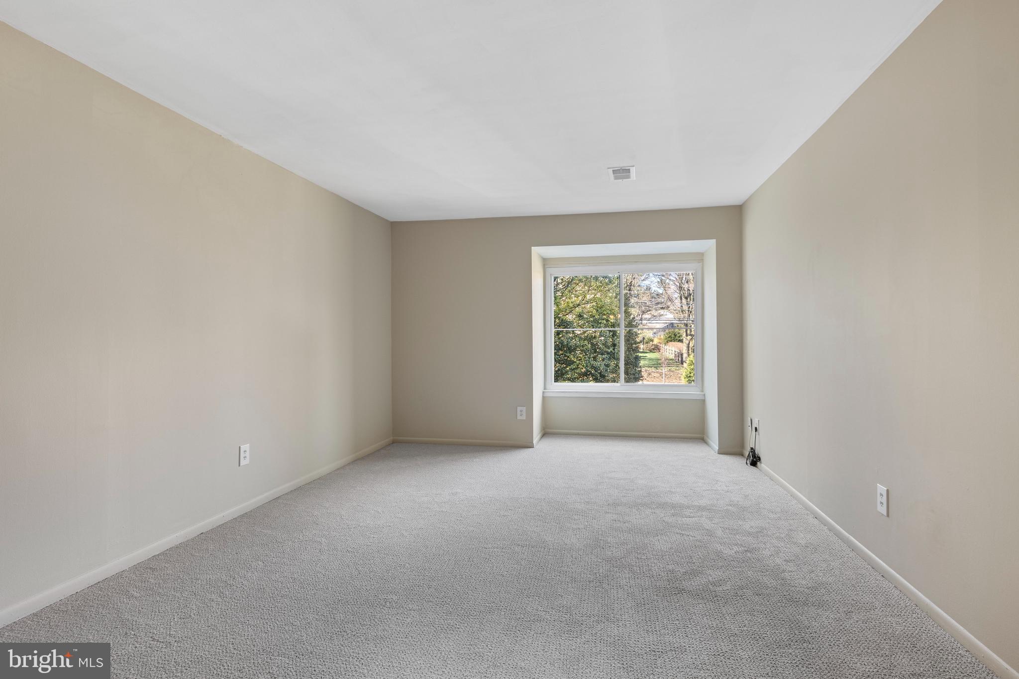RAINTREE CONDOMINI - Residential