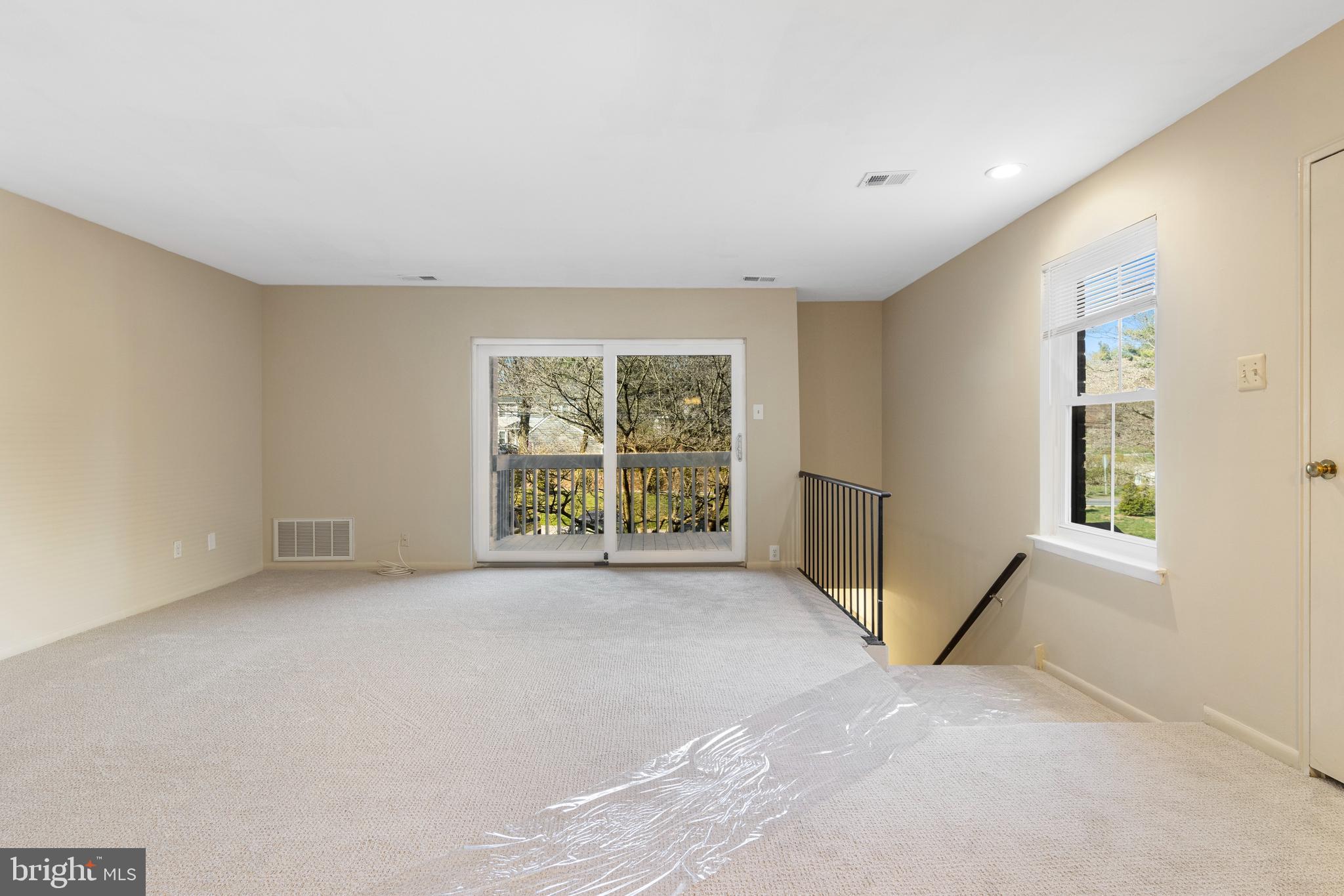 RAINTREE CONDOMINI - Residential