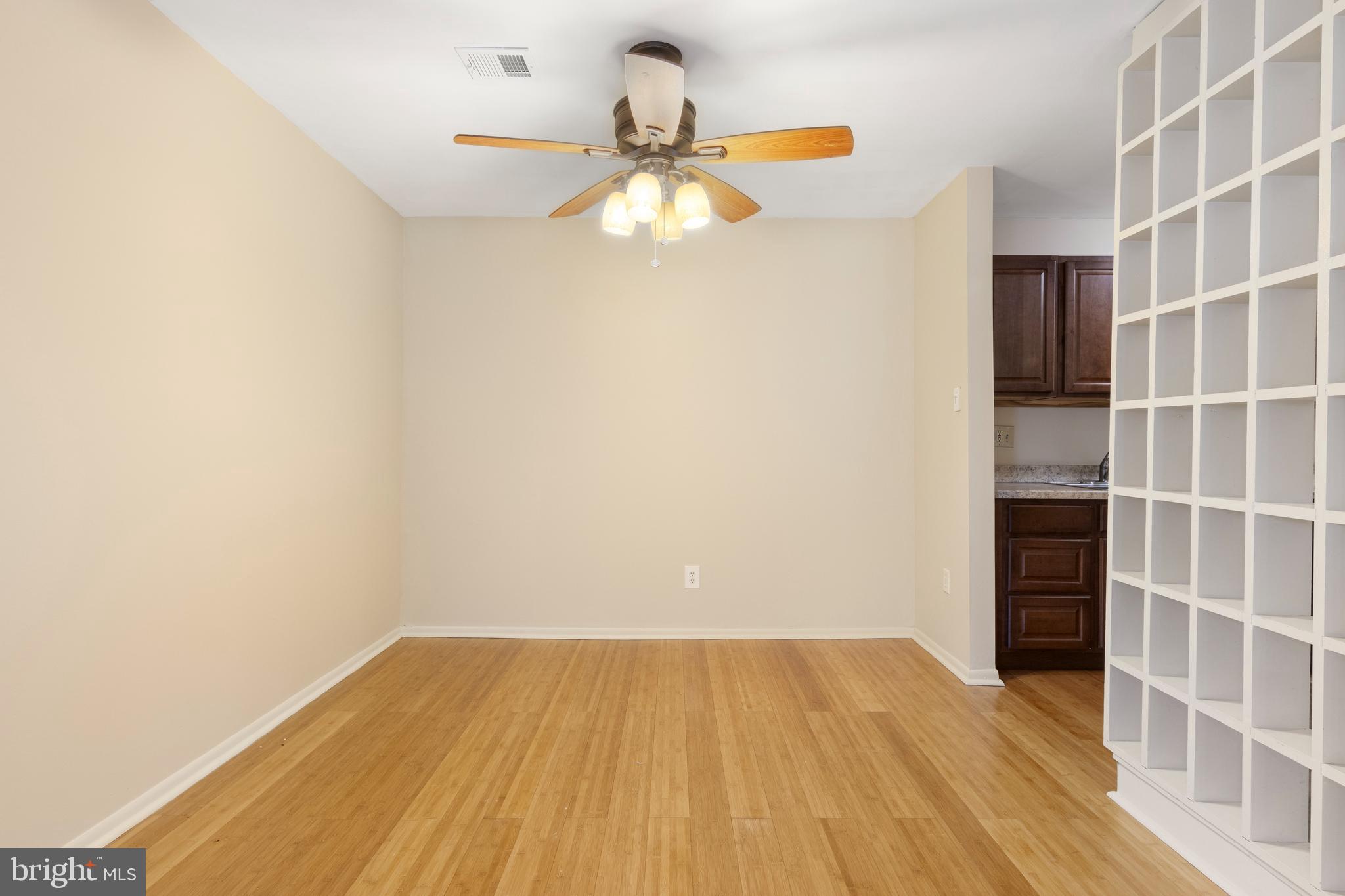 RAINTREE CONDOMINI - Residential