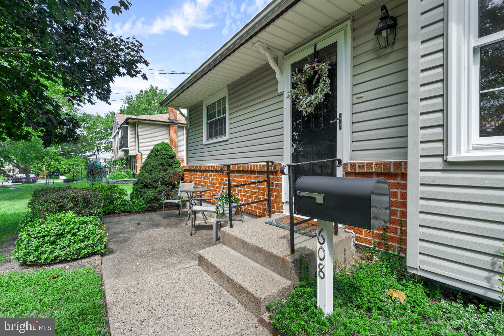 608 HAMILTON DRIVE