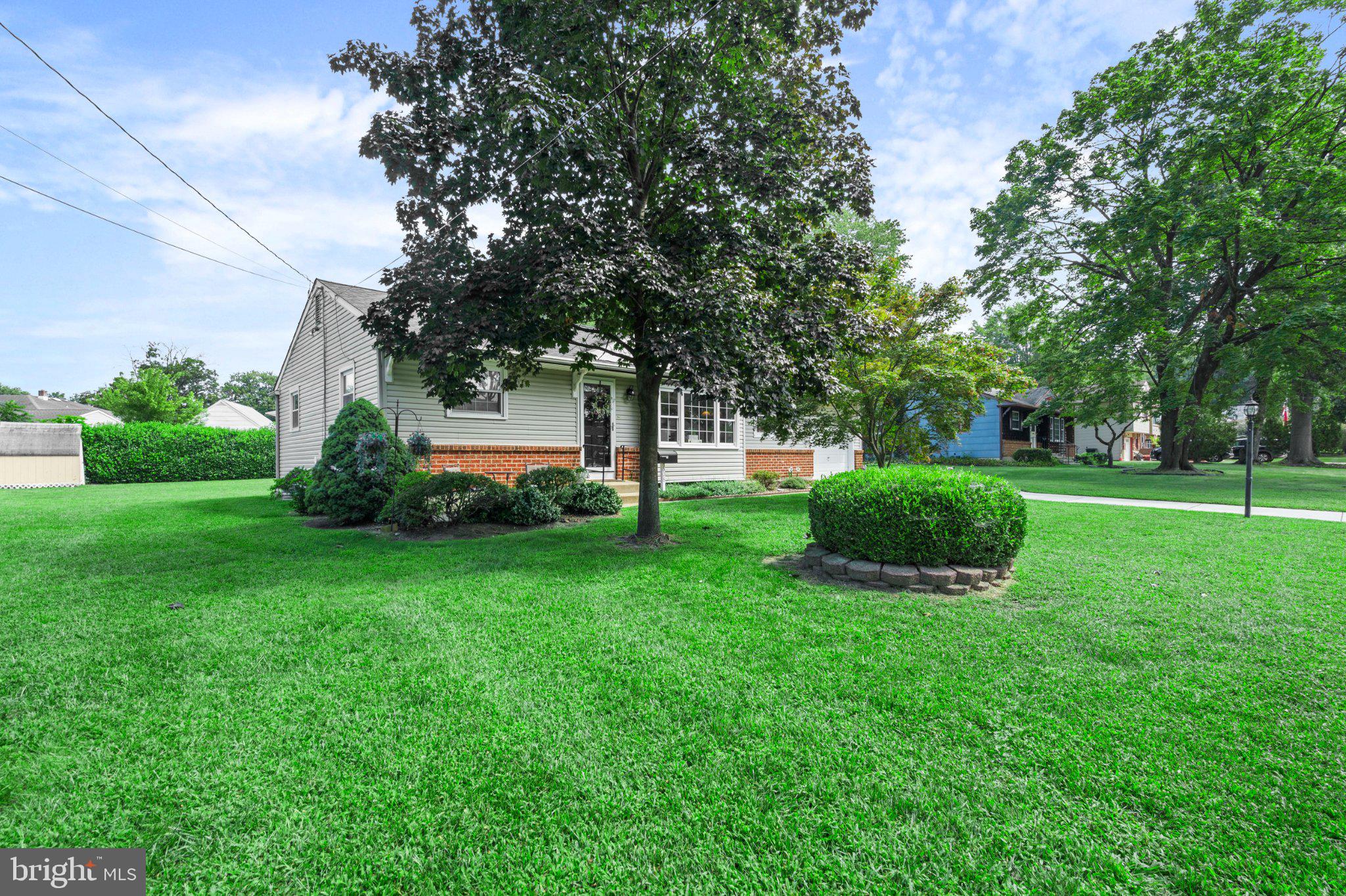 608 HAMILTON DRIVE
