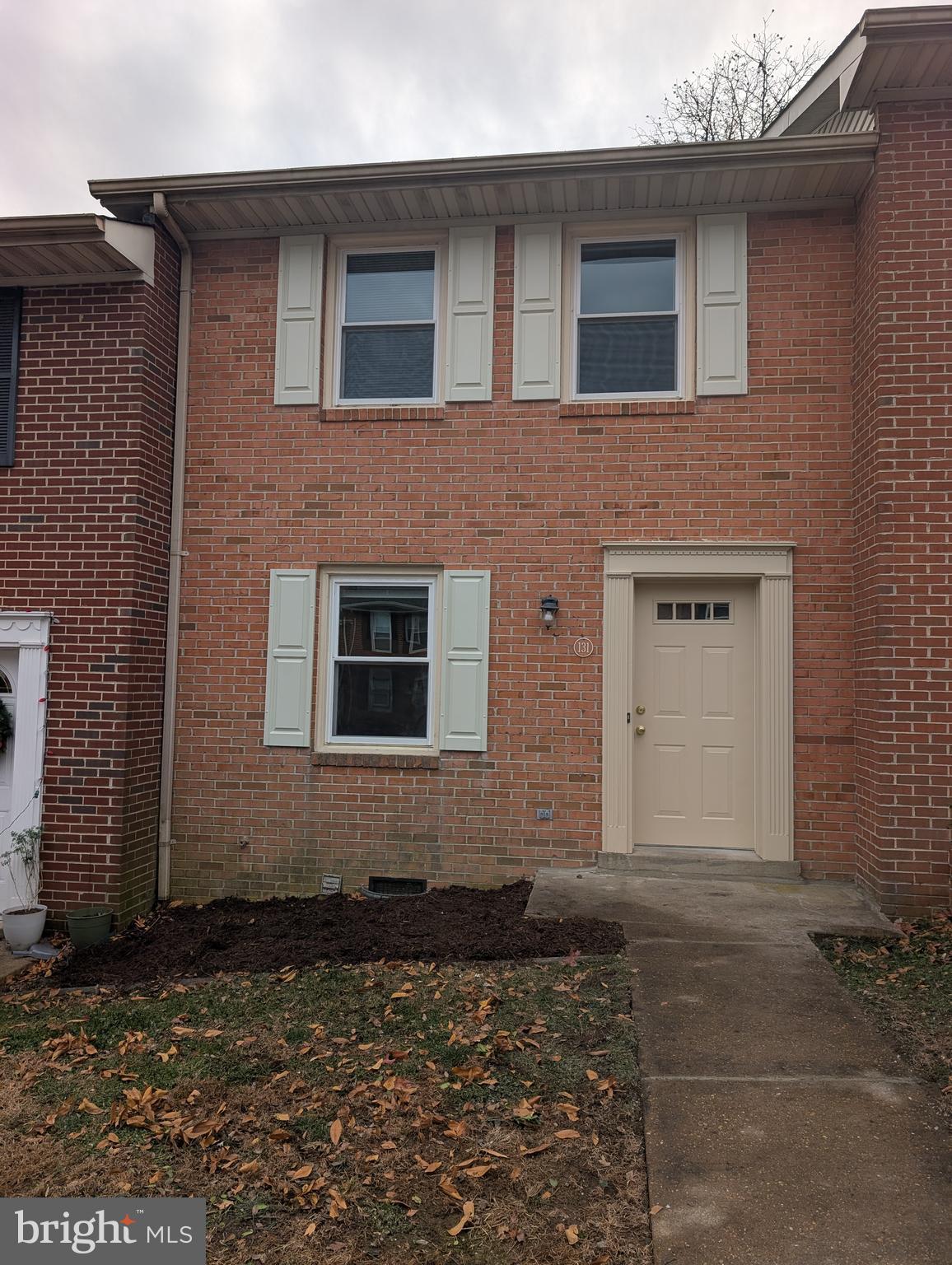 OLDE GREENWICH - Residential