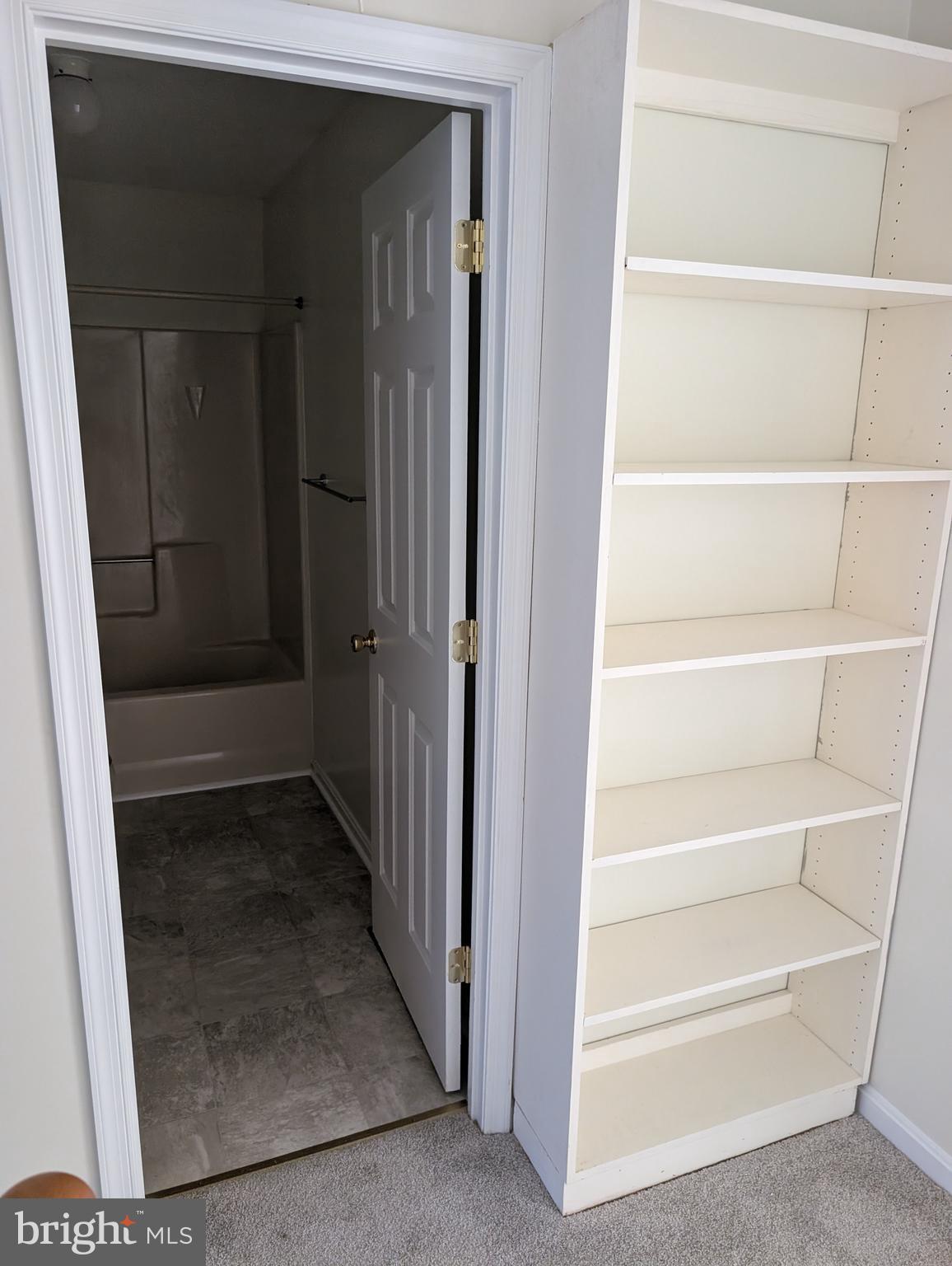 OLDE GREENWICH - Residential