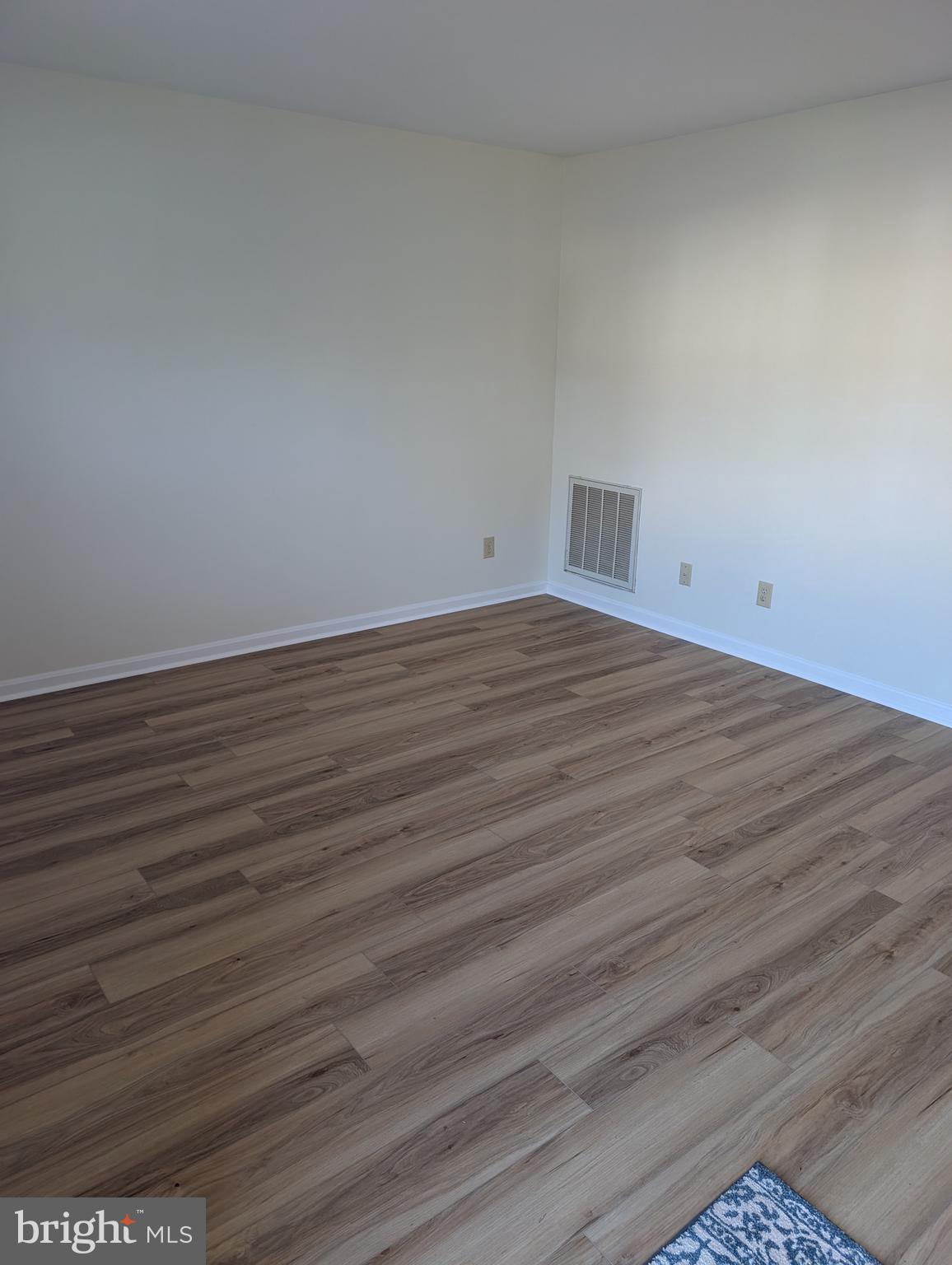 OLDE GREENWICH - Residential