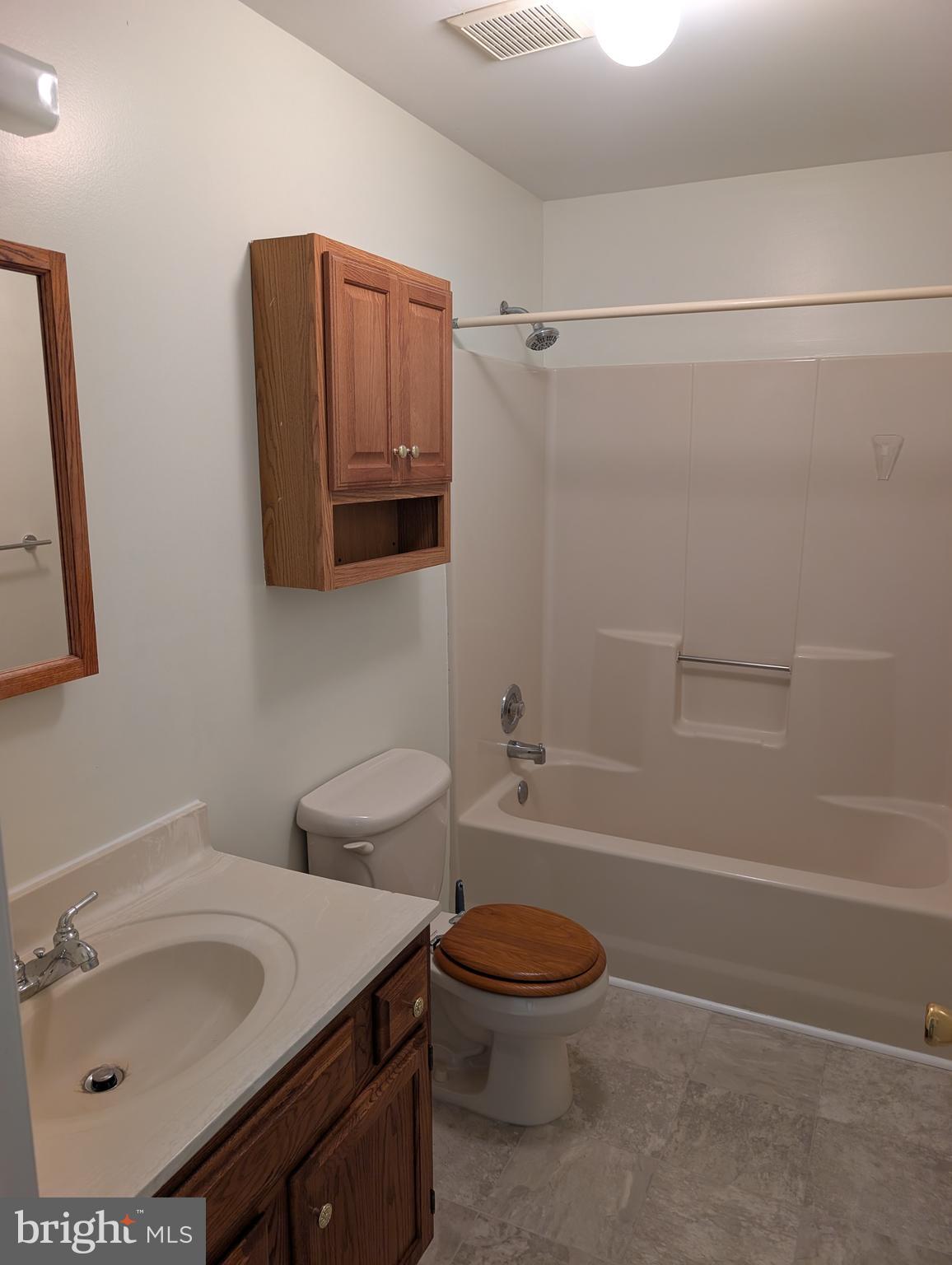 OLDE GREENWICH - Residential