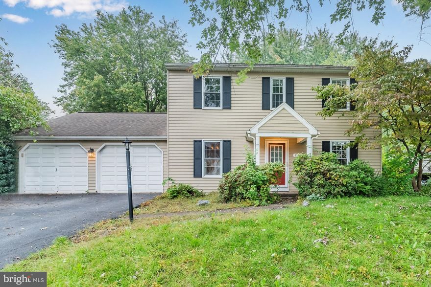 Well-maintained home in the sought-after Rosegarden subdivision, located in the Mechanicsburg School District. This 4-bedroom, 2.5-bath property offers an updated kitchen with a walk-in pantry, a cozy family room with a fireplace and built-ins, a versatile flex room, and a formal dining room. The home boasts hardwood floors, fresh paint, and new carpet throughout. Outside, enjoy the fenced-in backyard with a patio, shed, and swing set—perfect for relaxing or entertaining. Call today for more details and to schedule your private showing!