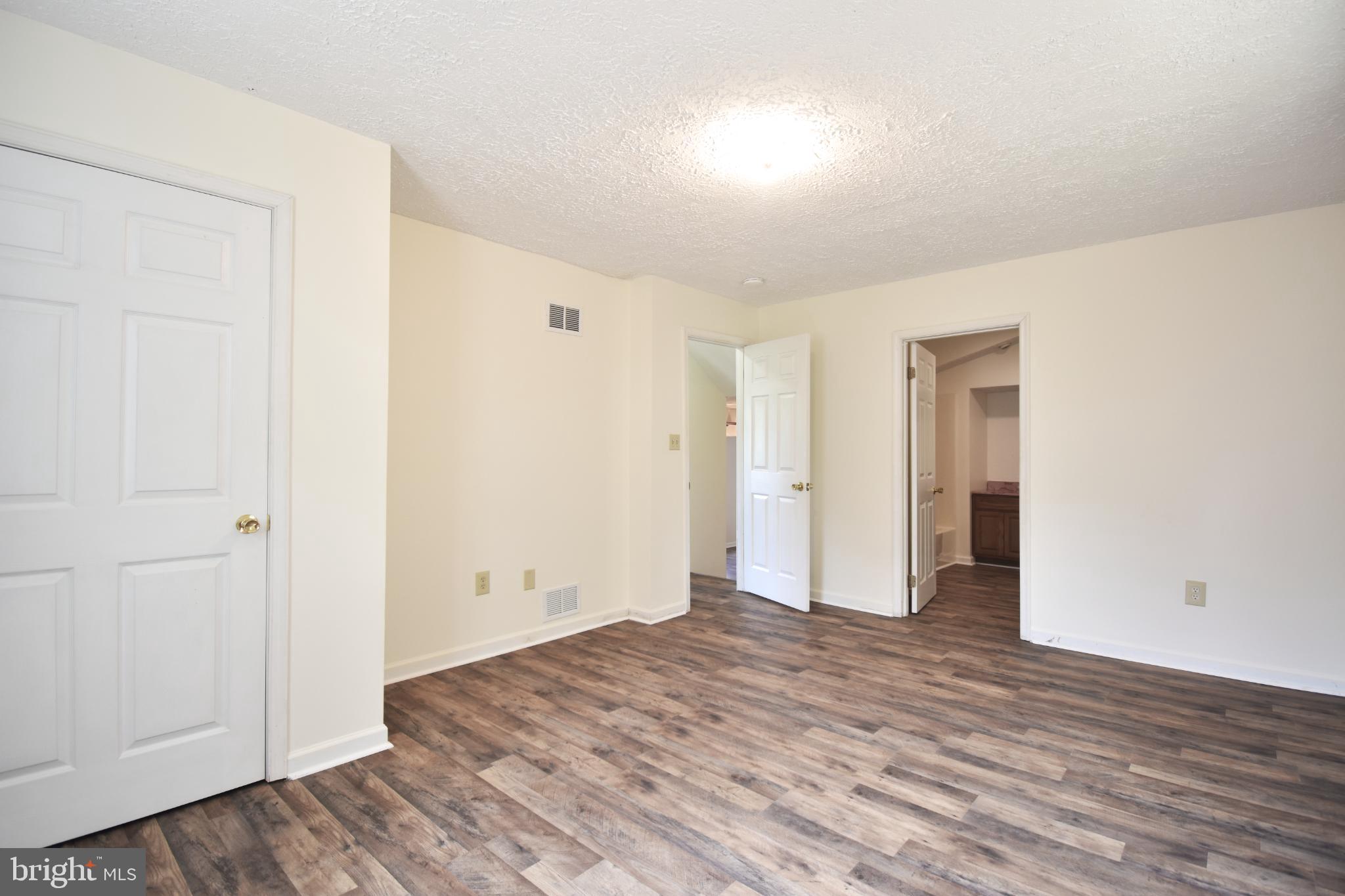 MARTINSBURG CITY - Residential Lease