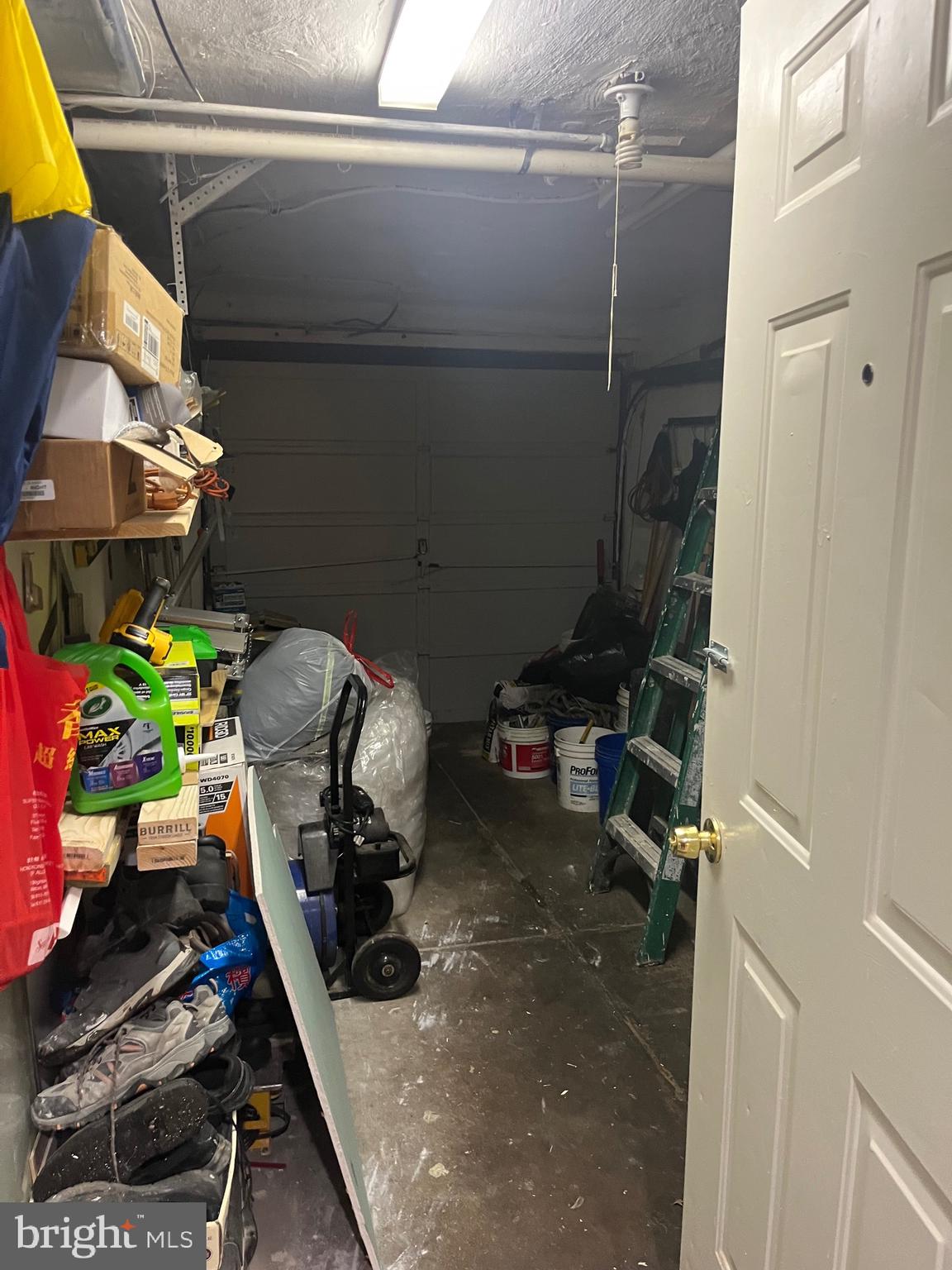 LAWNDALE - Residential