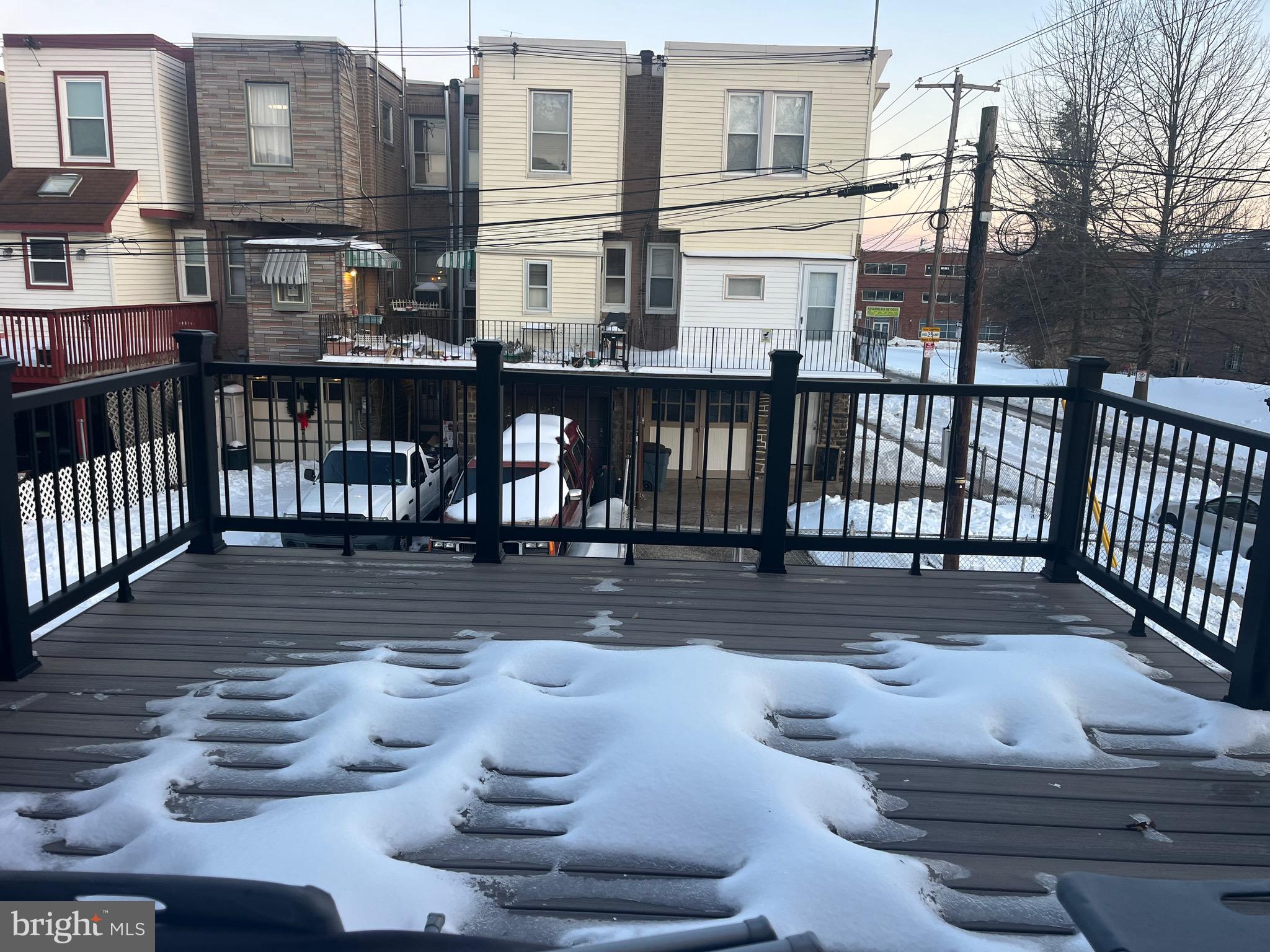 LAWNDALE - Residential