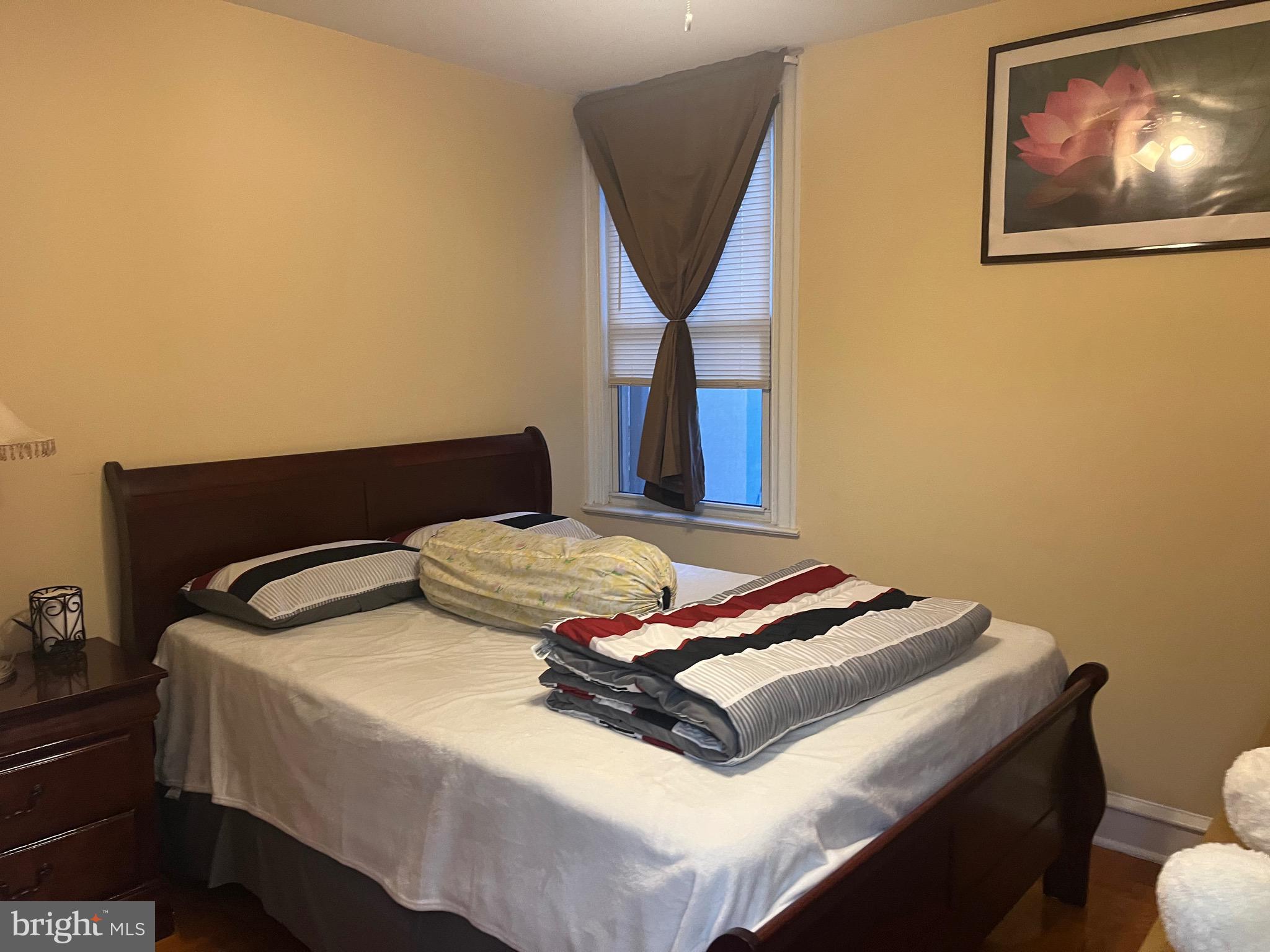 LAWNDALE - Residential