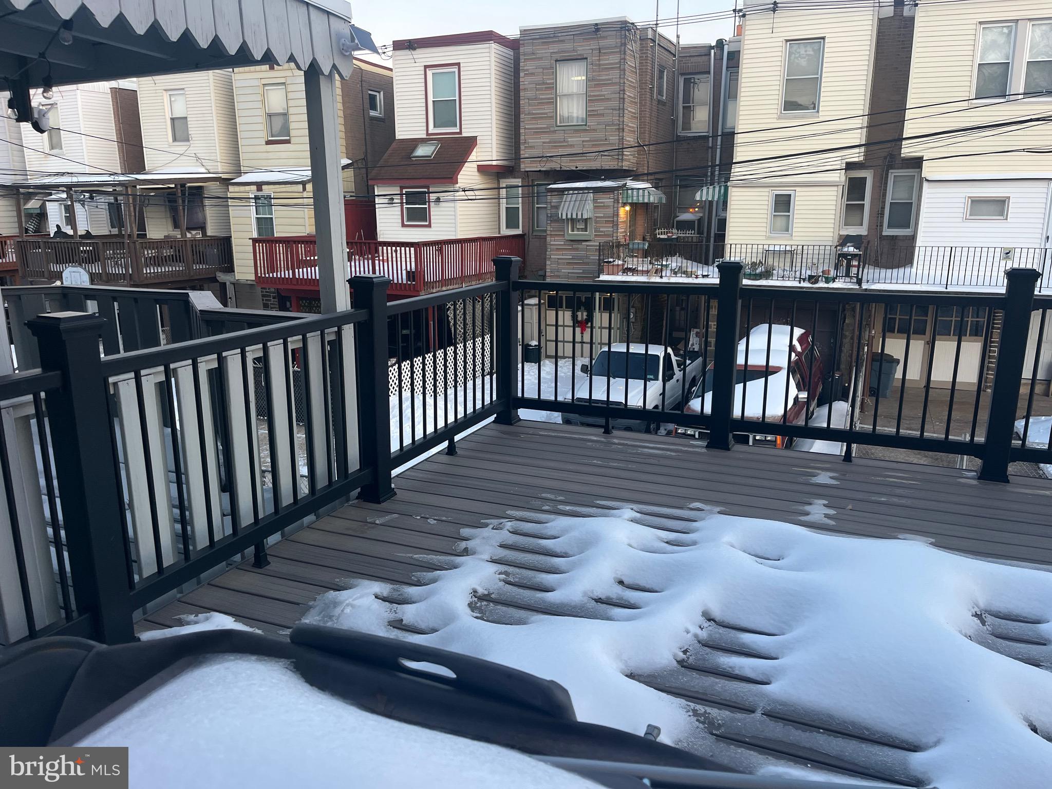 LAWNDALE - Residential