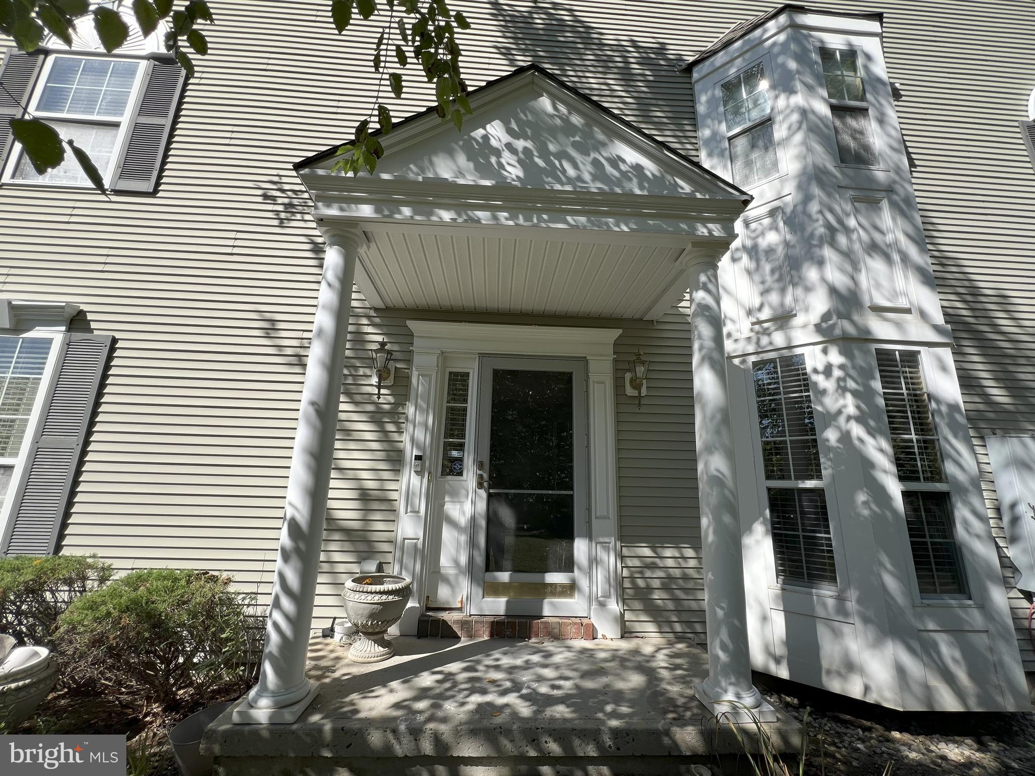 301 PARK KNOLL
