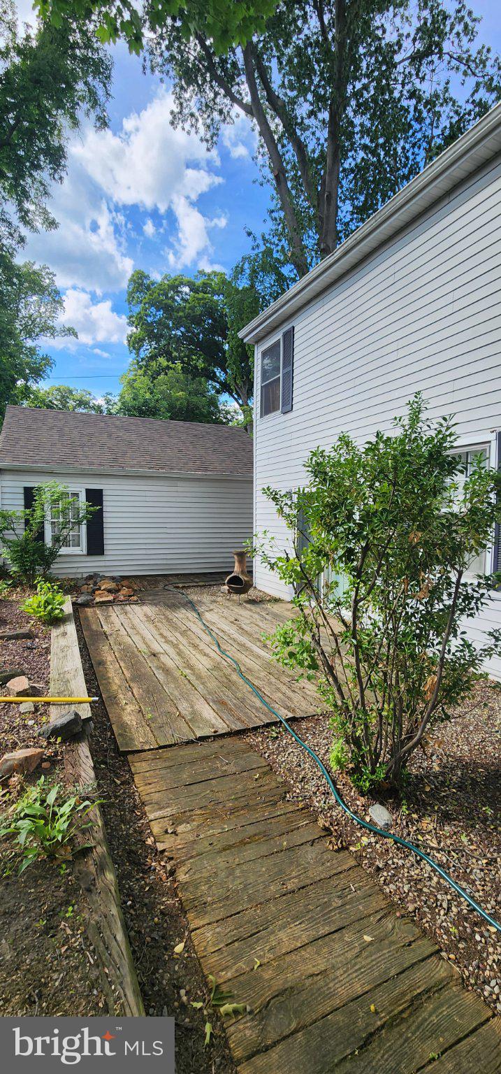2503 FERRIS ROAD