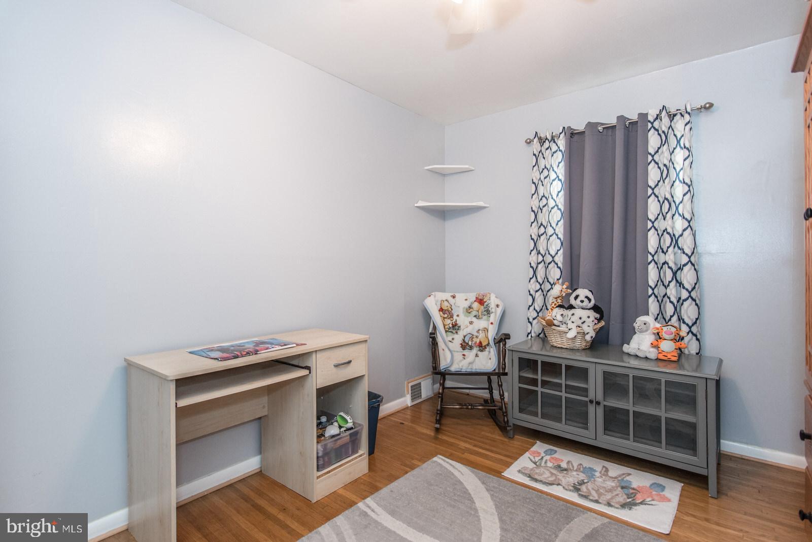 SOMERTON - Residential