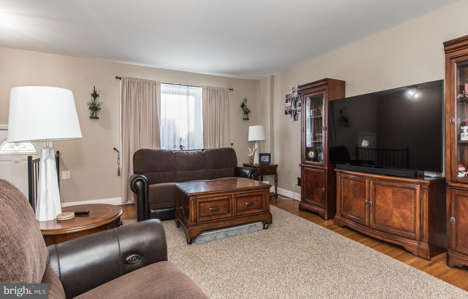 SOMERTON - Residential