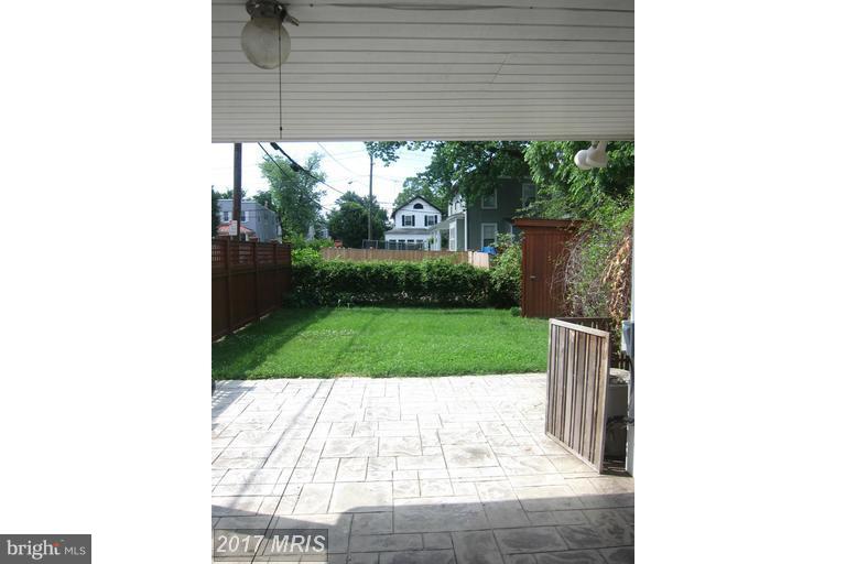 ST ELMO - Residential Lease