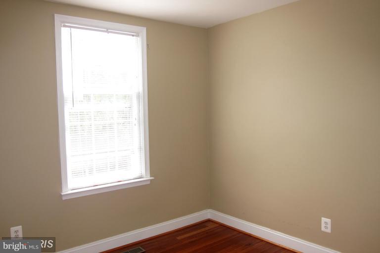 ST ELMO - Residential Lease