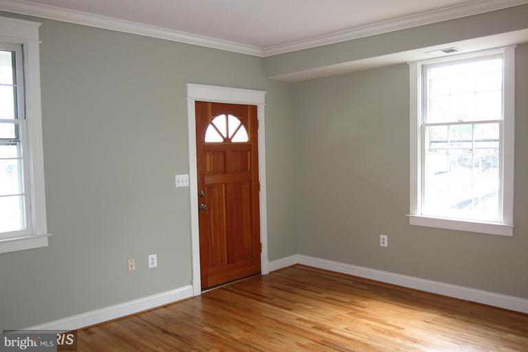 ST ELMO - Residential Lease