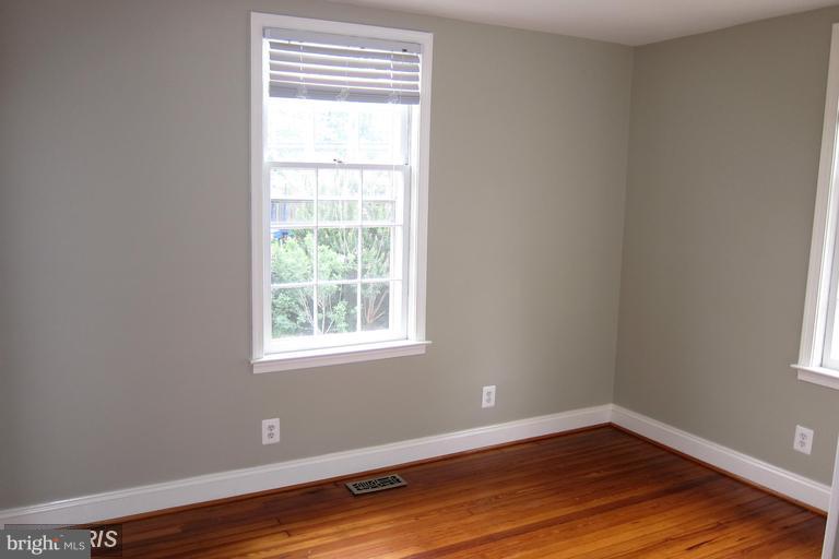 ST ELMO - Residential Lease