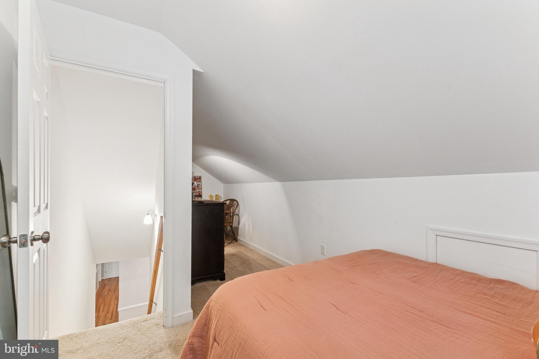 MORGAN II - Residential