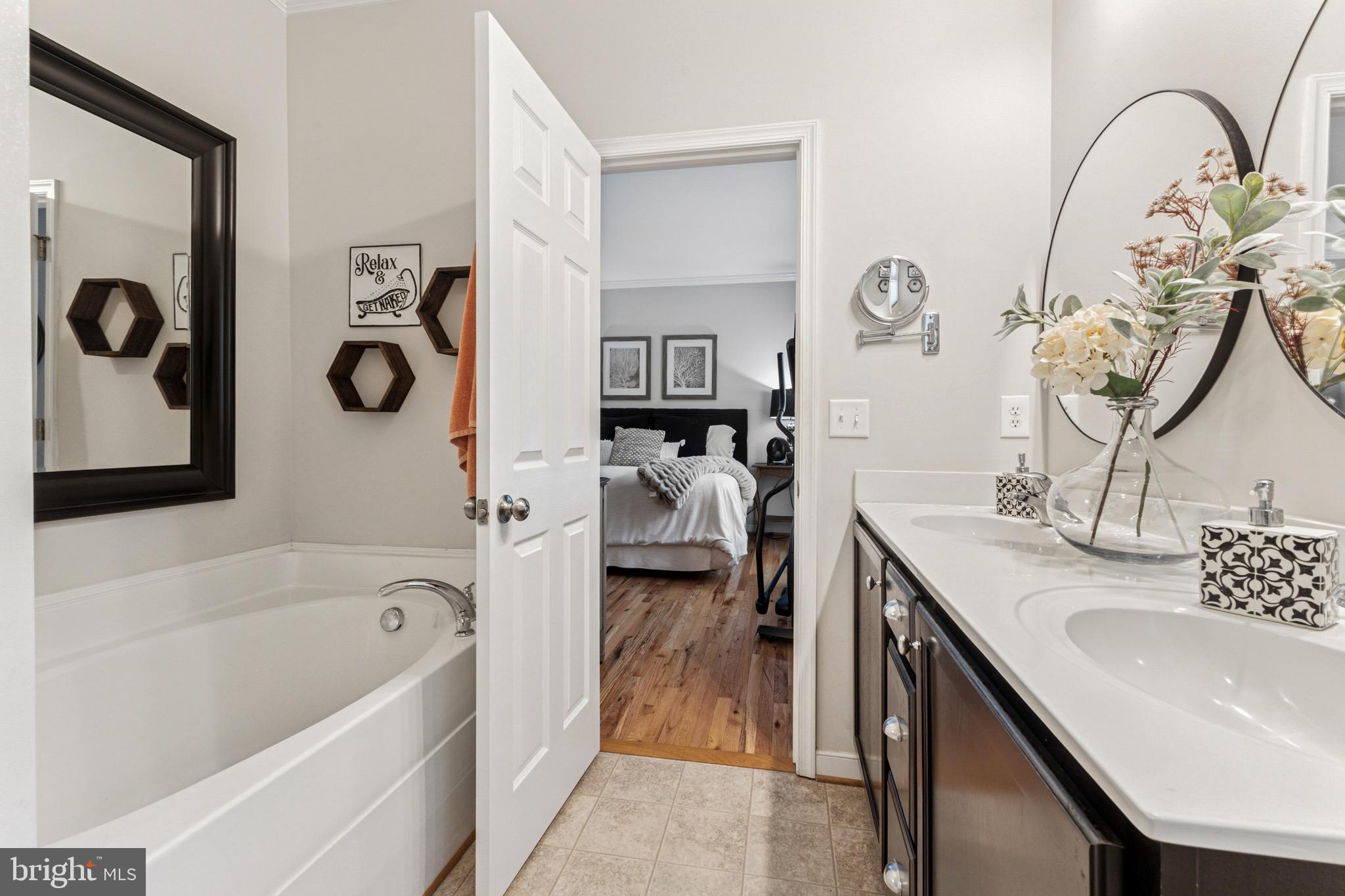 MORGAN II - Residential