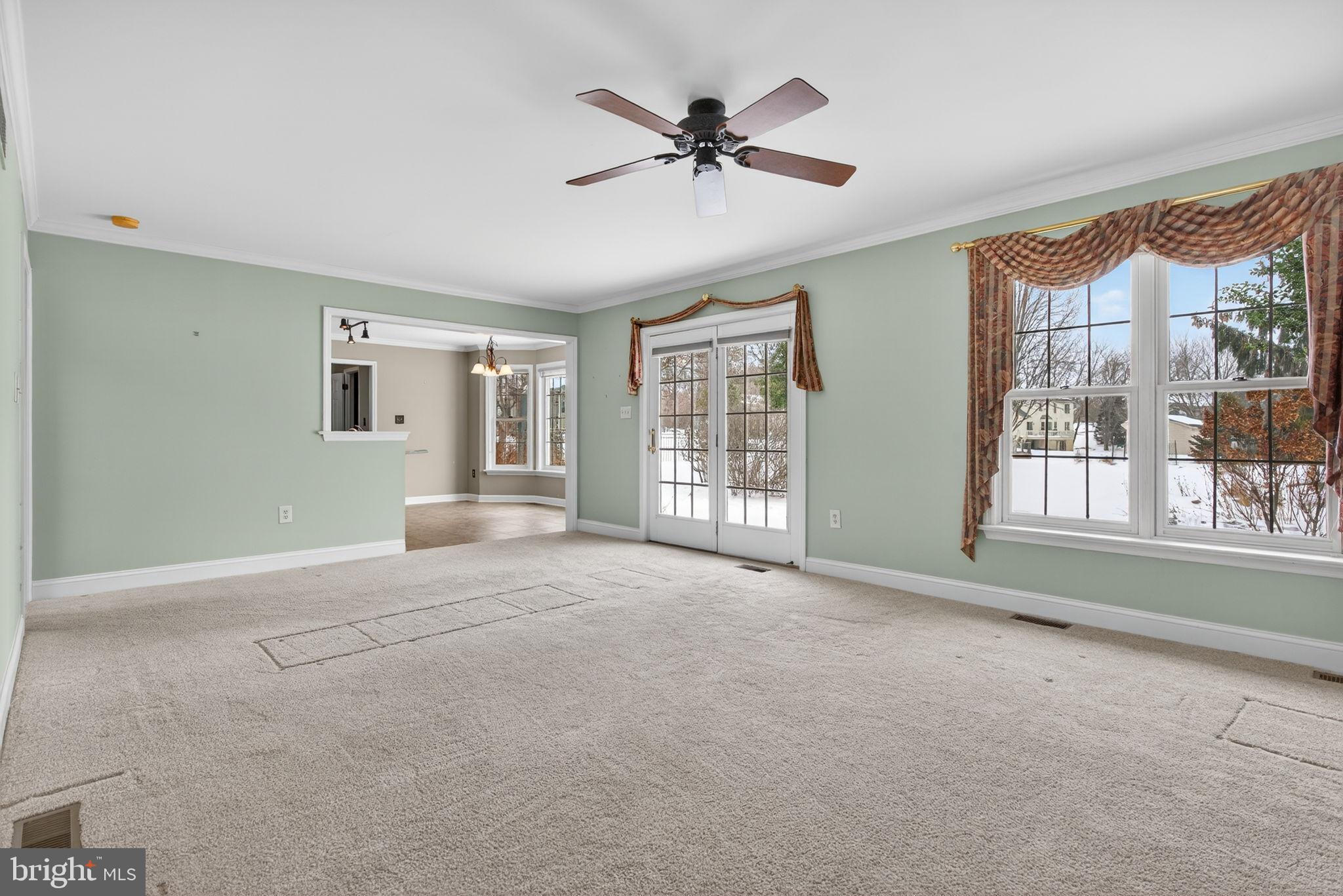 THE RIDINGS - Residential