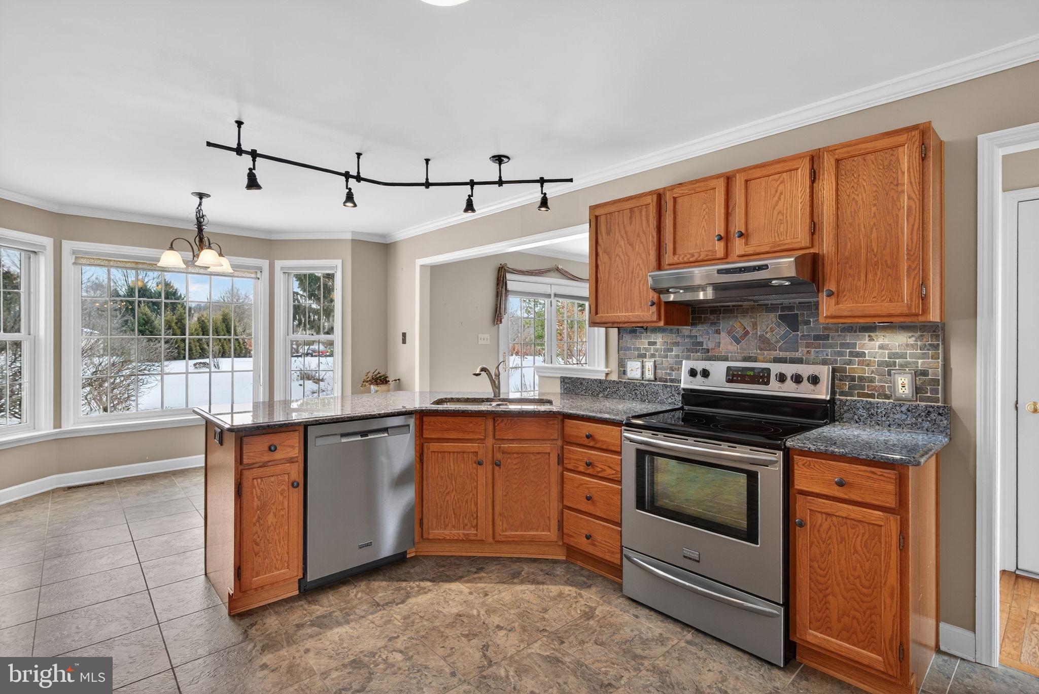 THE RIDINGS - Residential