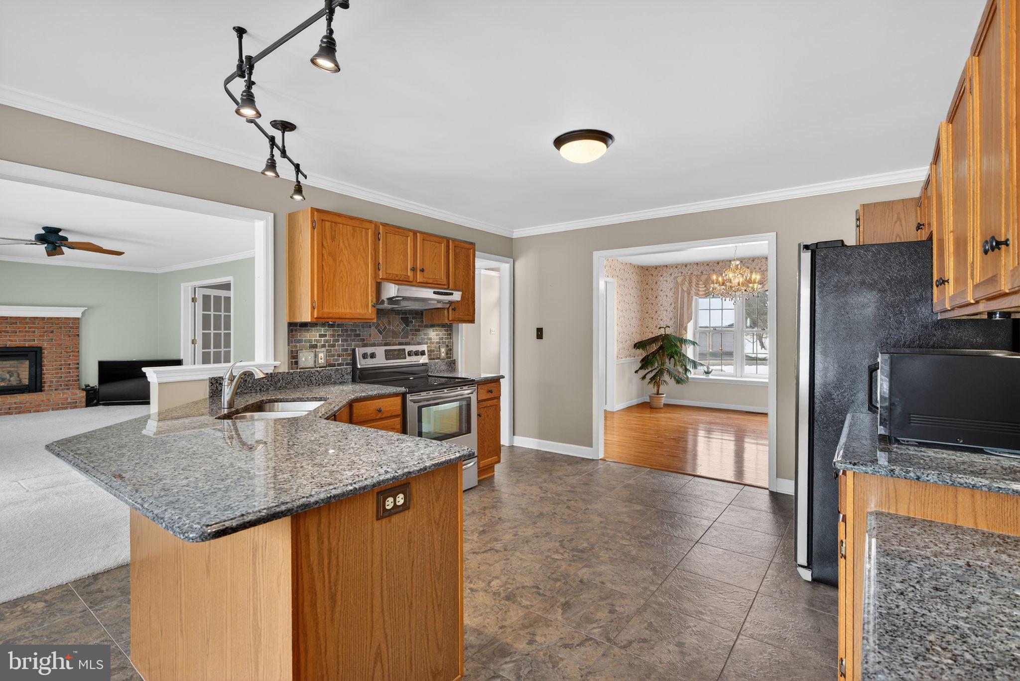 THE RIDINGS - Residential