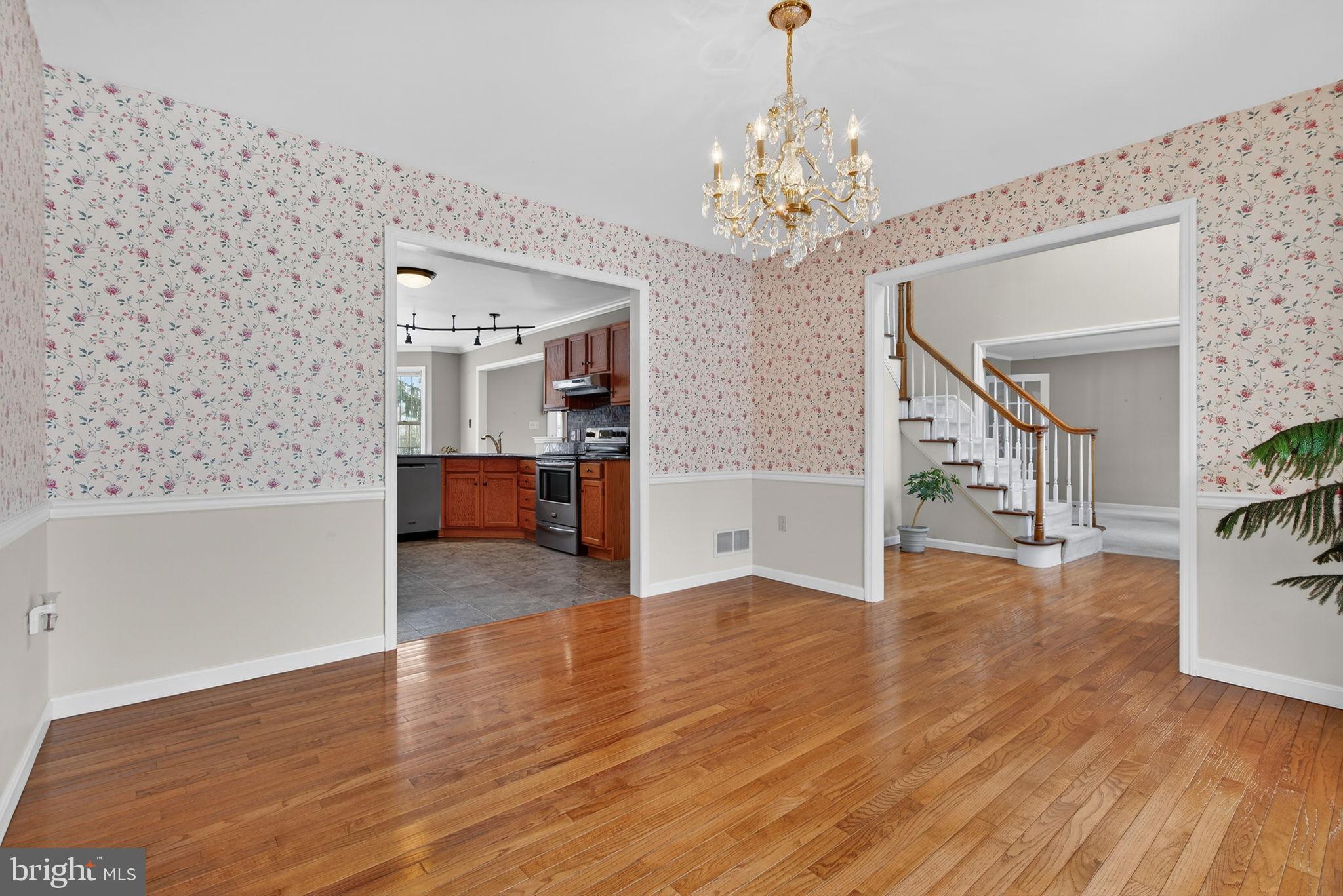 THE RIDINGS - Residential