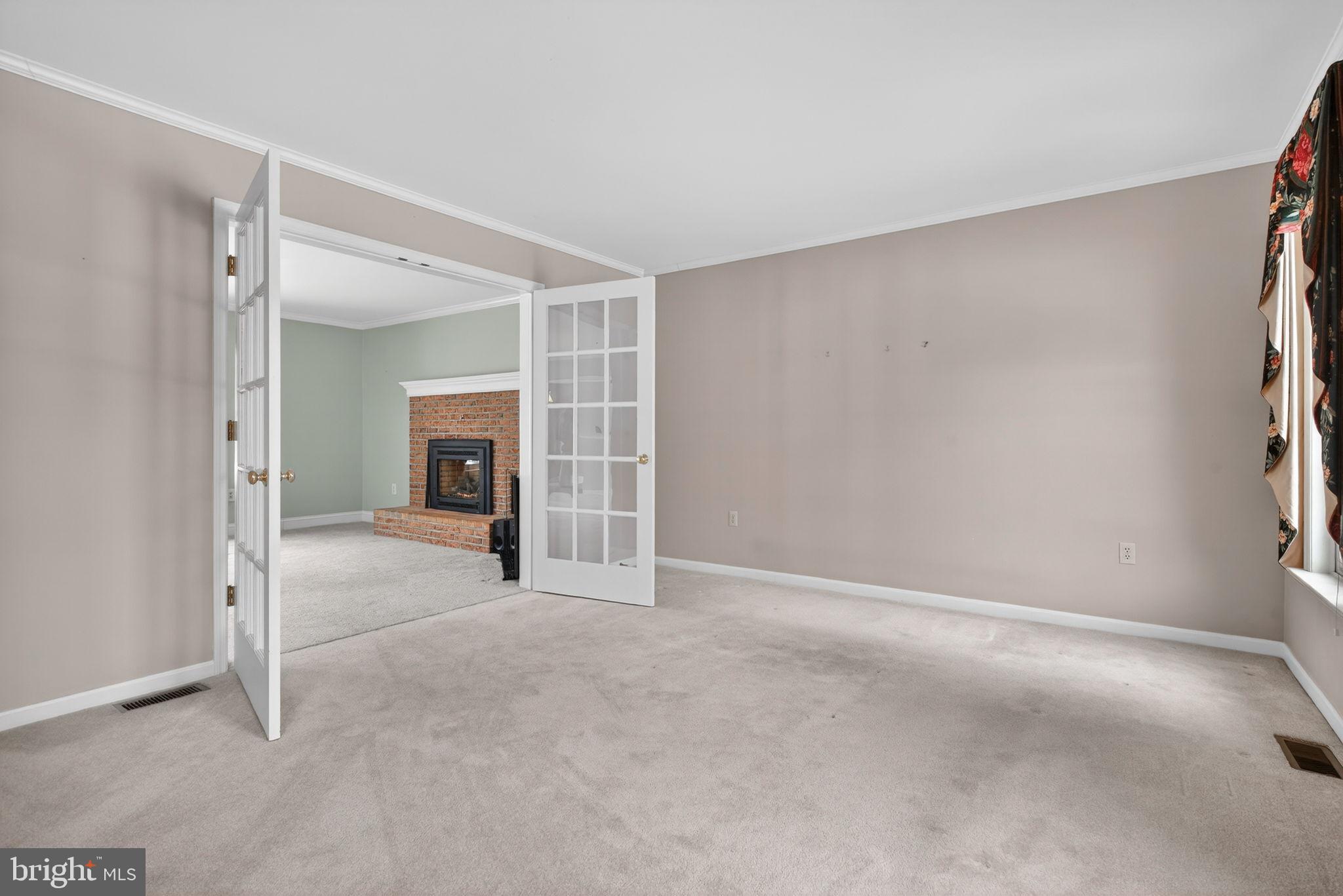 THE RIDINGS - Residential