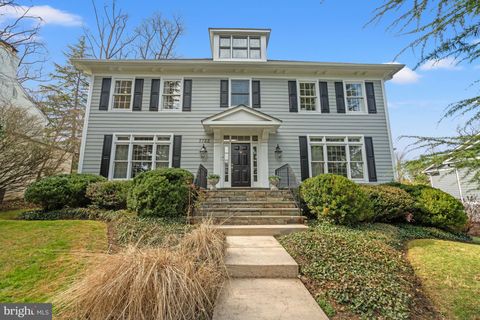 Photo of 7722 Brookville Road, CHEVY CHASE, MD 20815 (MLS # MDMC2220712)