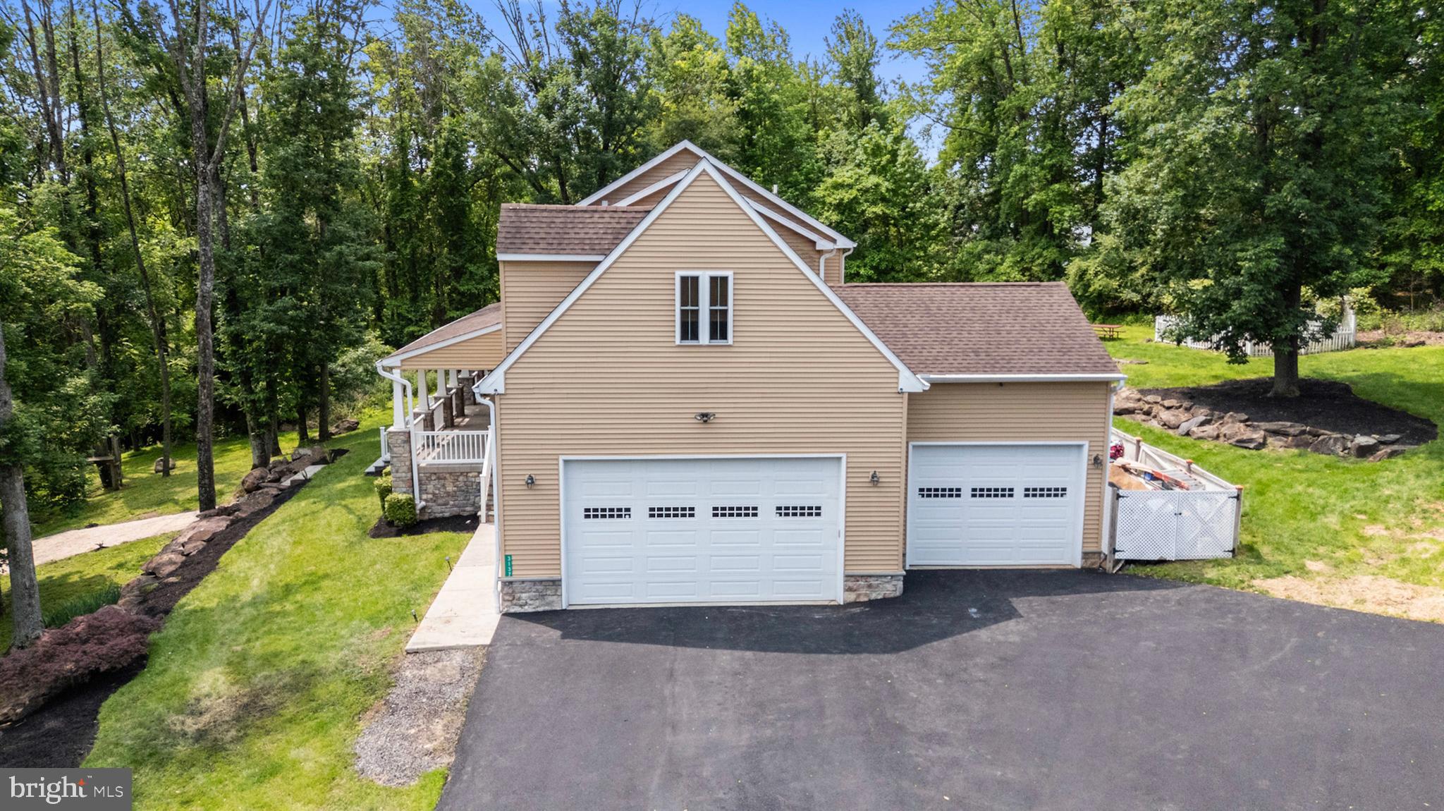 LAUGHEAD LANE - Residential