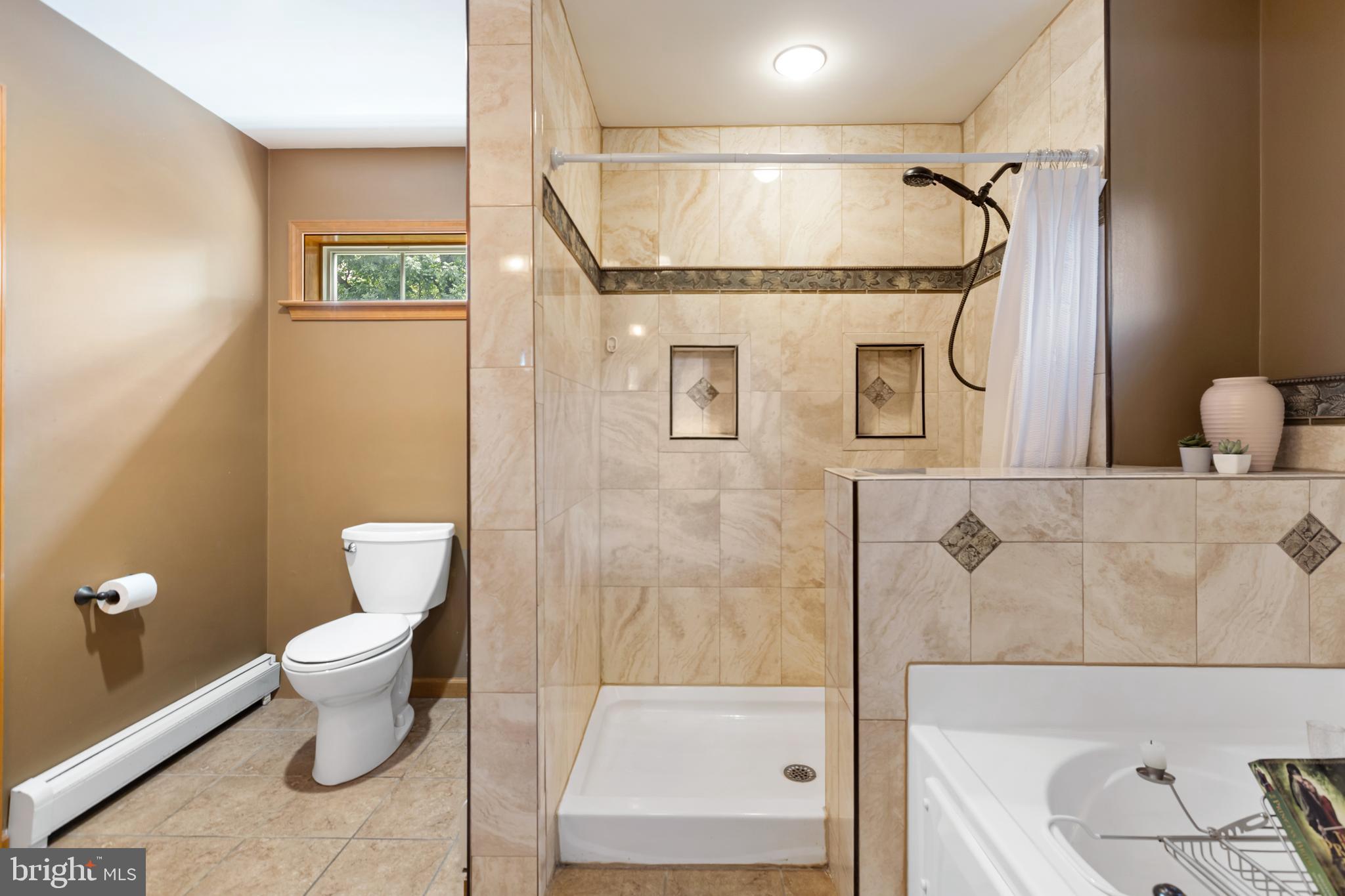 LAUGHEAD LANE - Residential