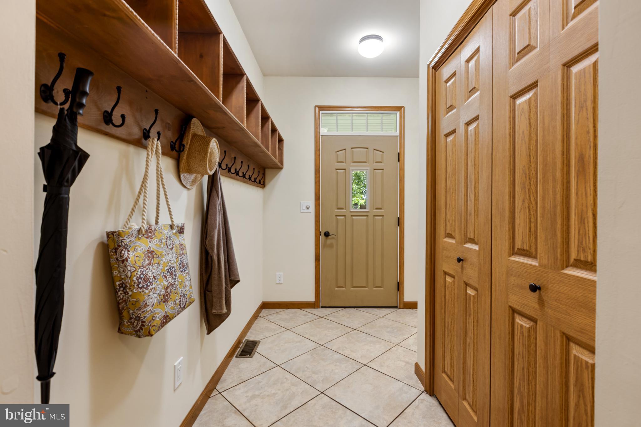 LAUGHEAD LANE - Residential