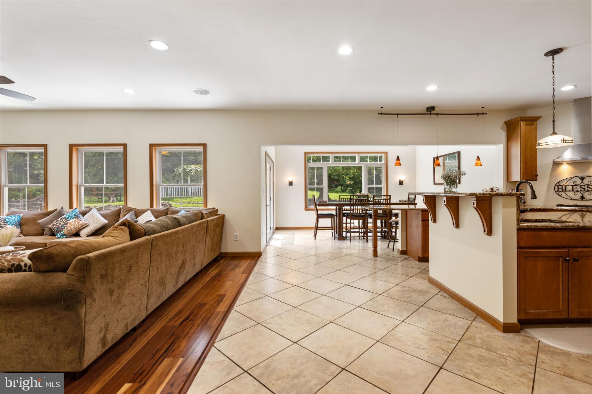 LAUGHEAD LANE - Residential