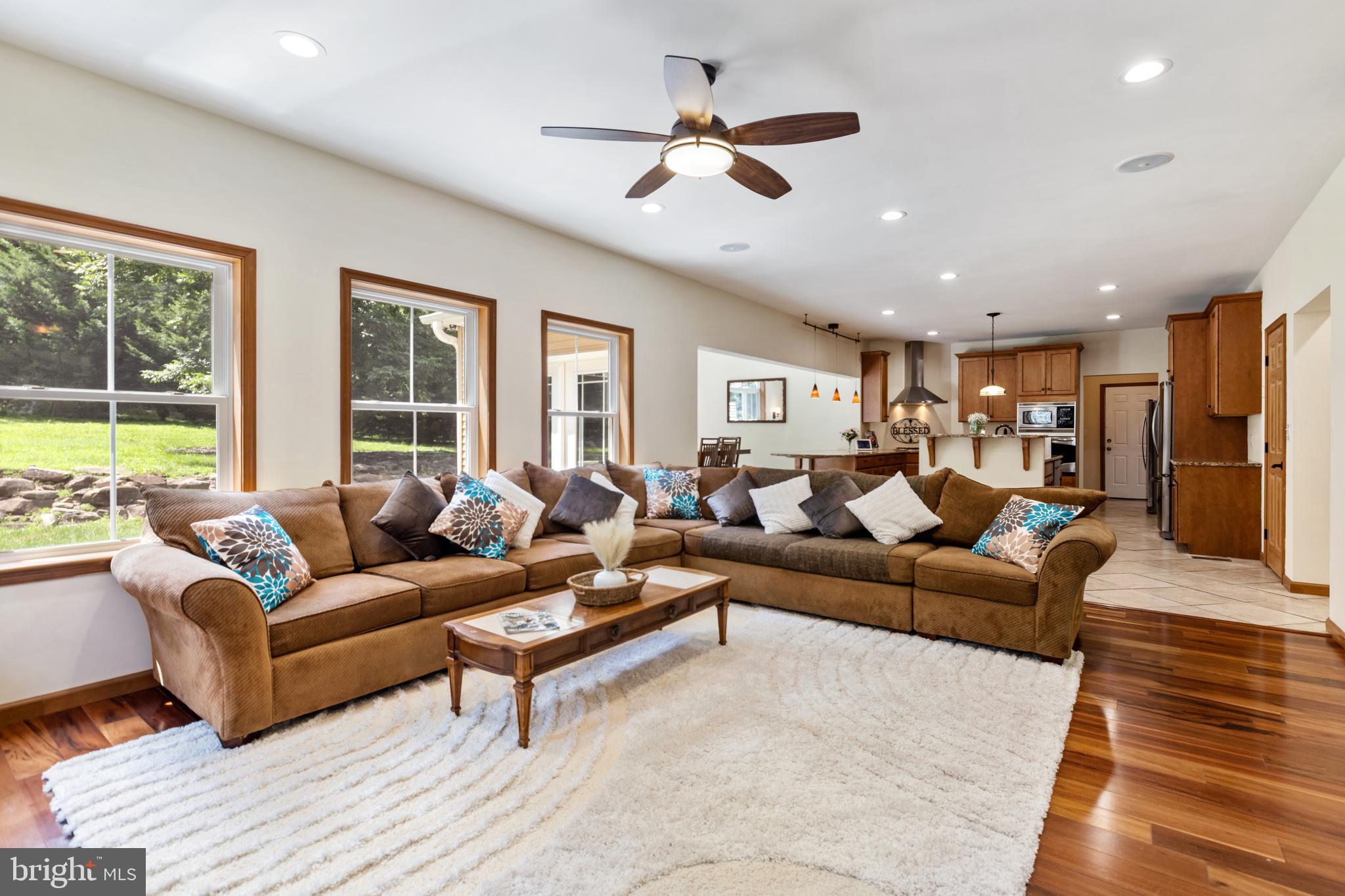 LAUGHEAD LANE - Residential