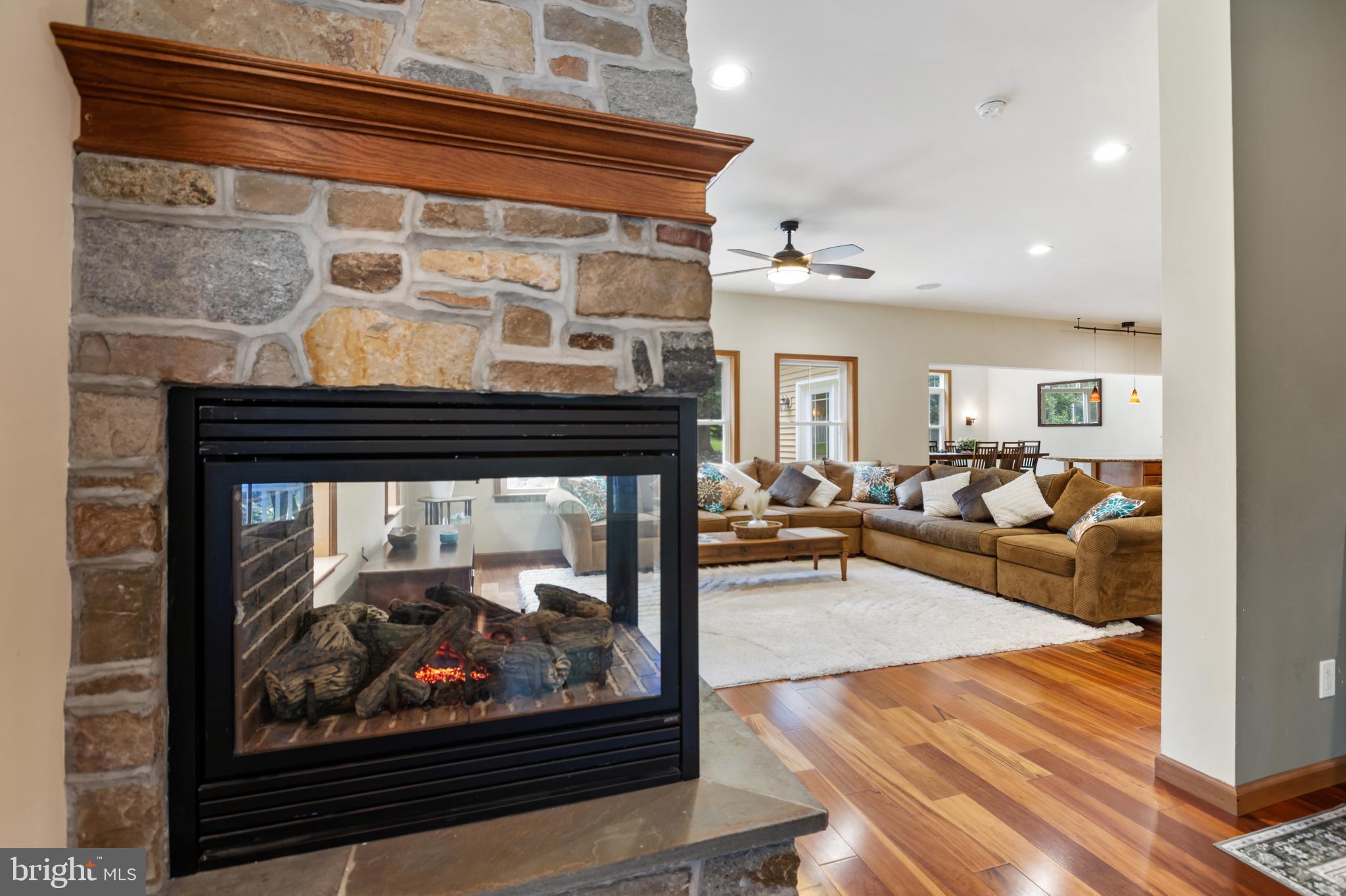 LAUGHEAD LANE - Residential