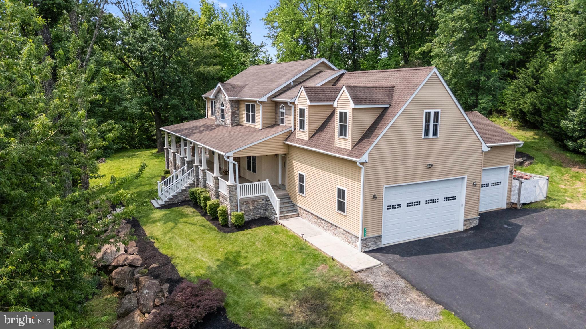 LAUGHEAD LANE - Residential