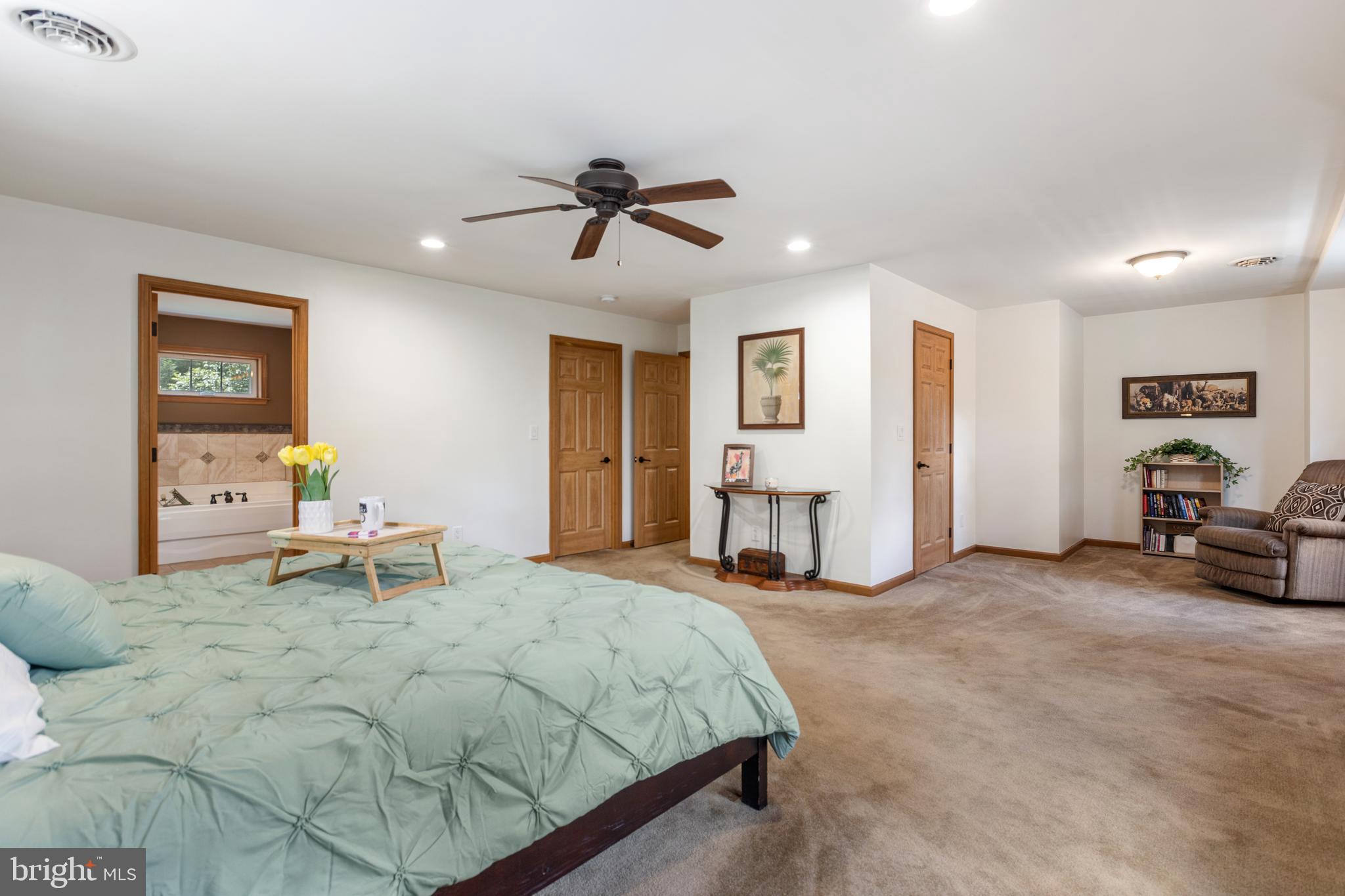 LAUGHEAD LANE - Residential