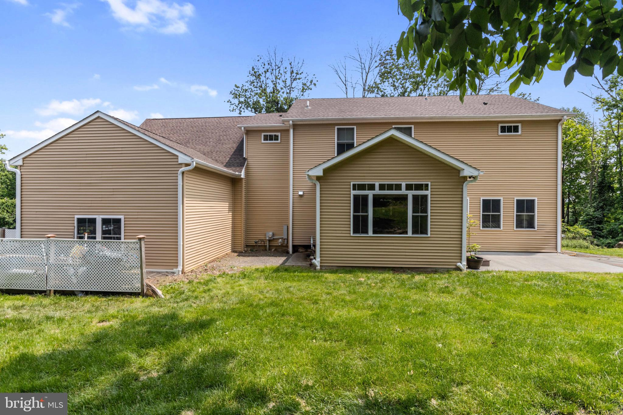 LAUGHEAD LANE - Residential