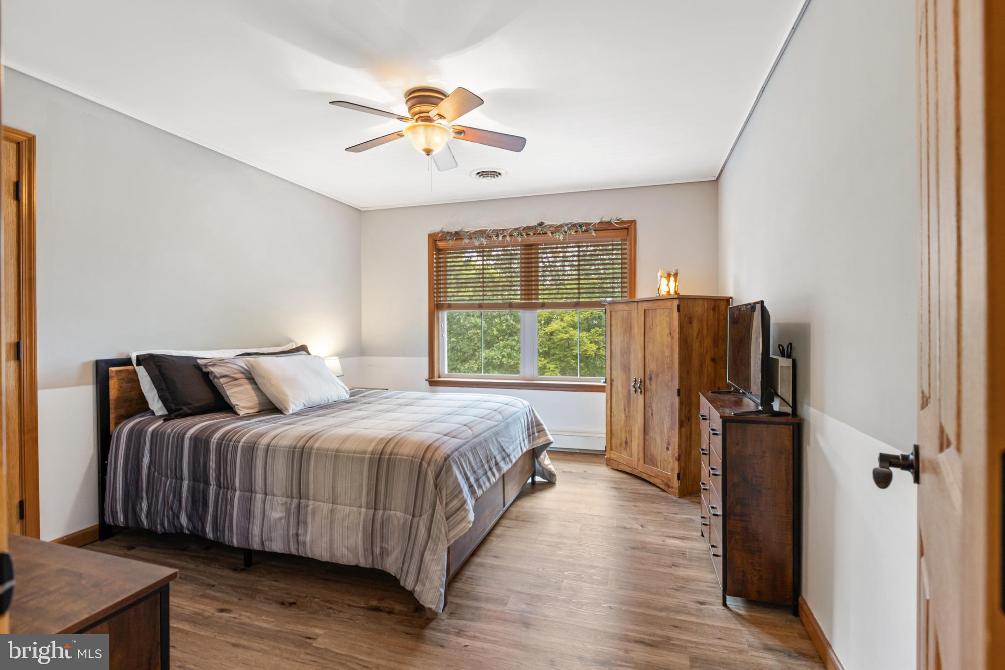 LAUGHEAD LANE - Residential