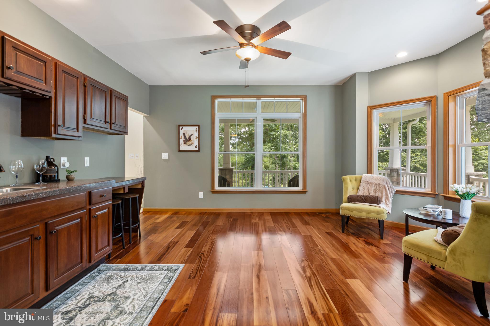 LAUGHEAD LANE - Residential