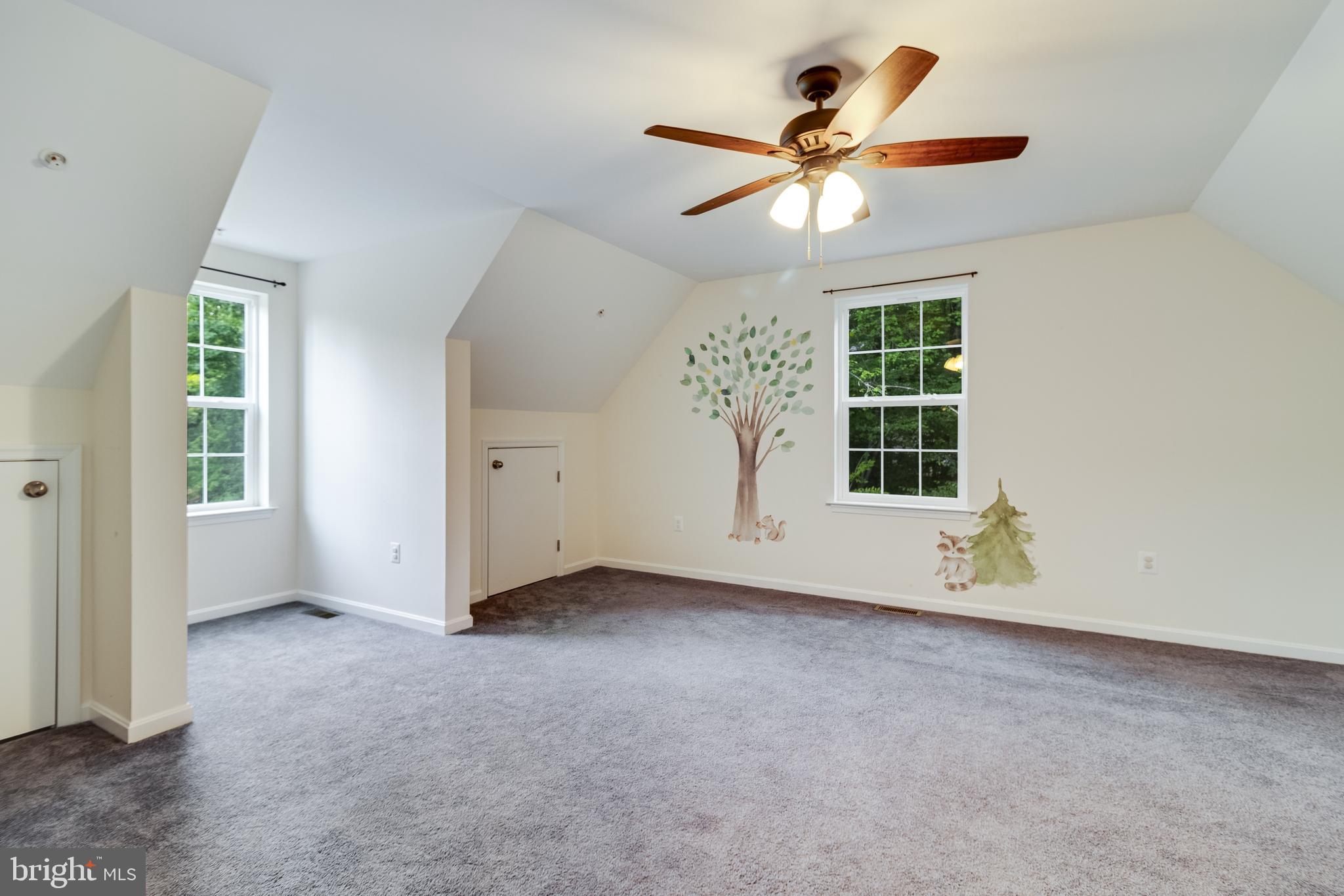 LAKE RIDGE - Residential