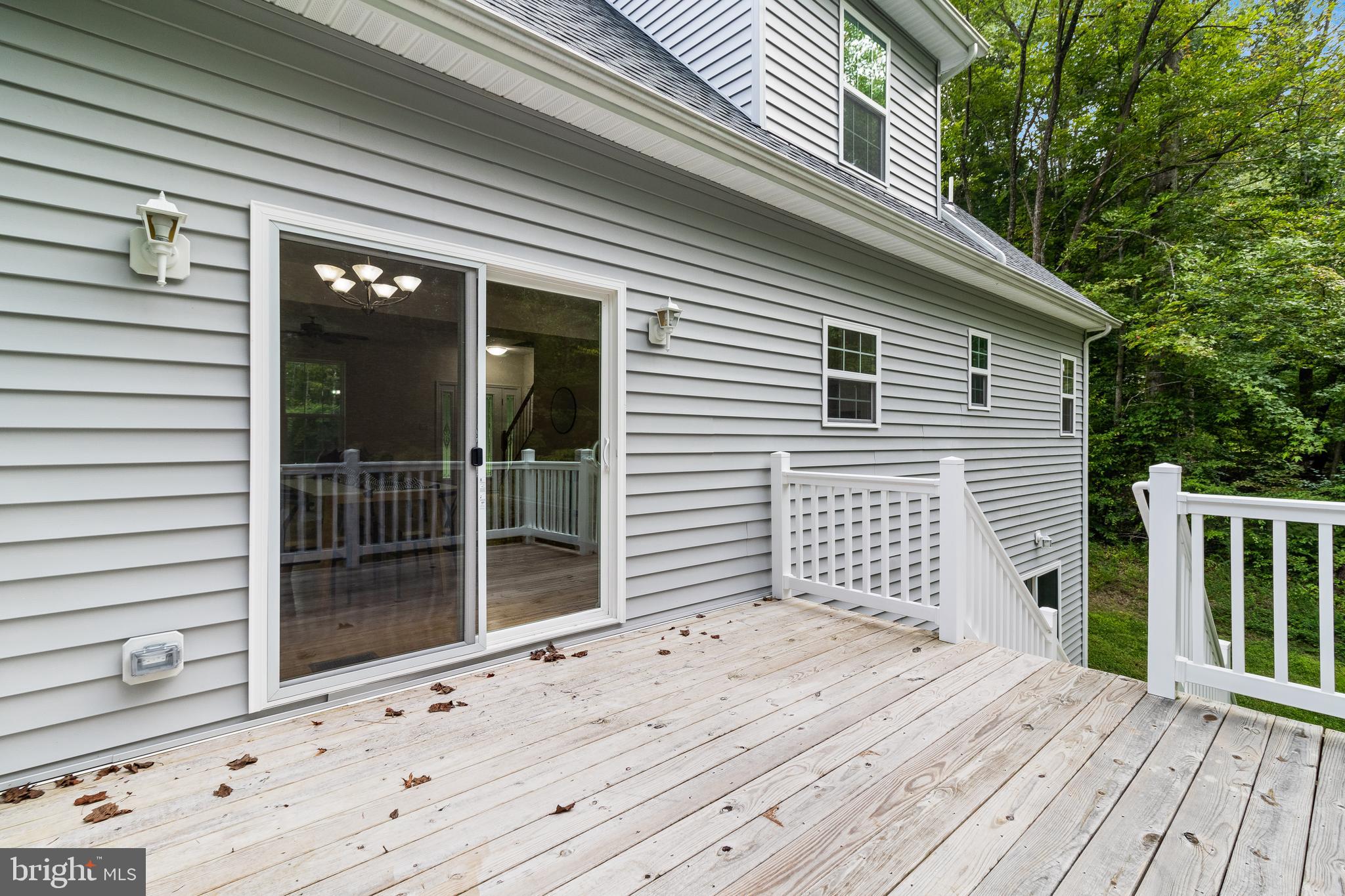 LAKE RIDGE - Residential